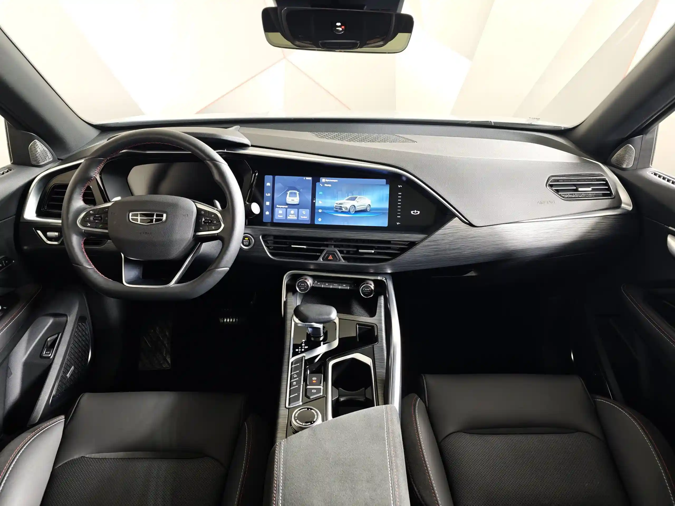 Geely Tugella 2023