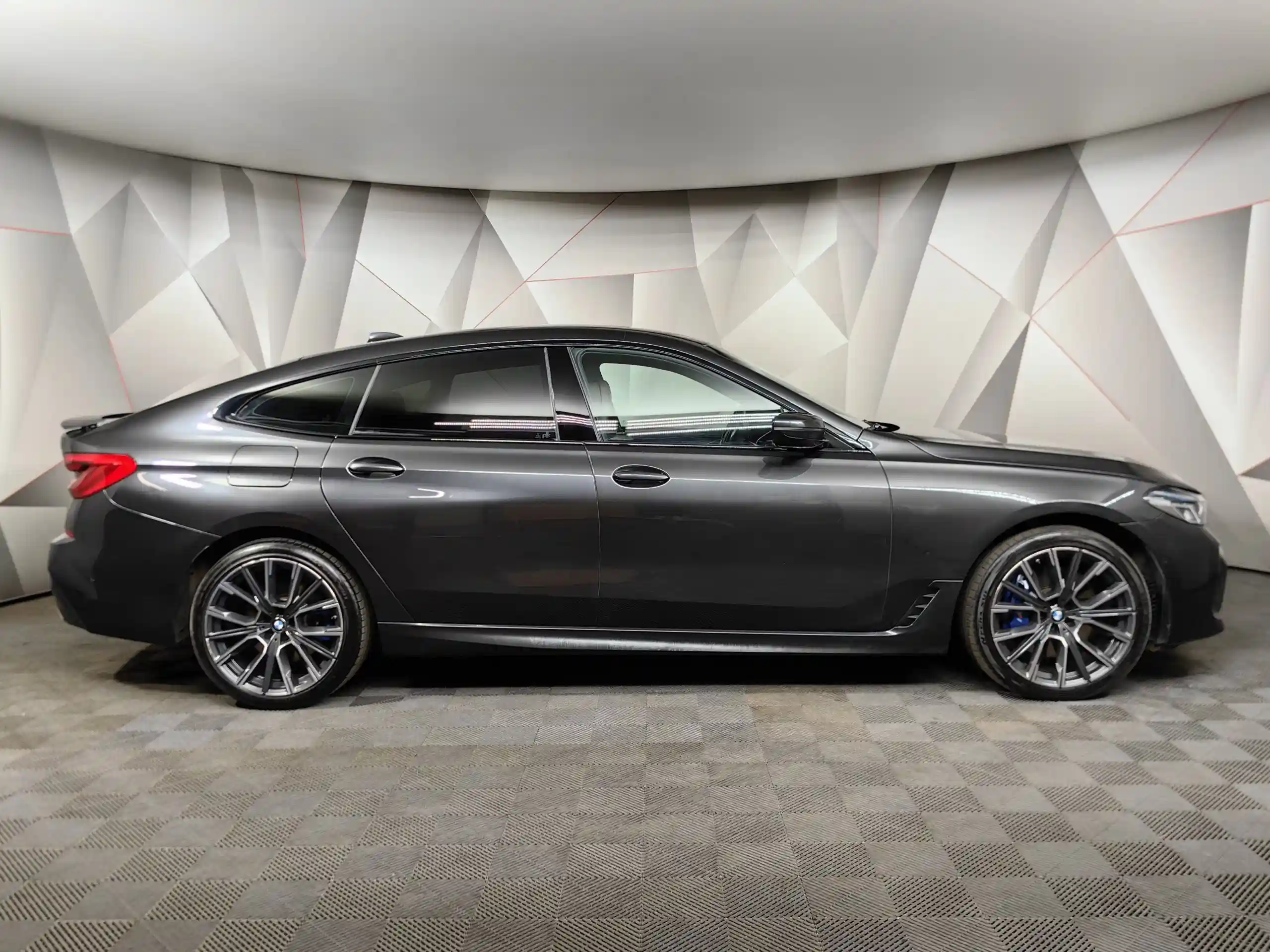 BMW 6 серия 2021