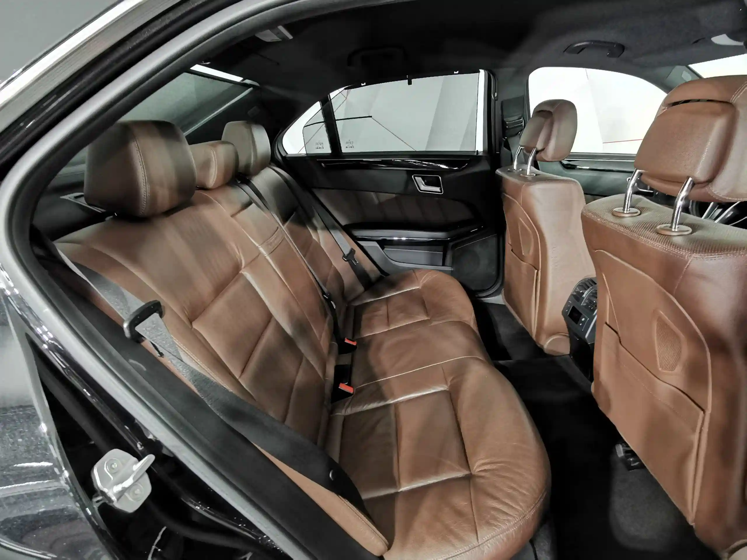 Mercedes-Benz E-Класс 2012