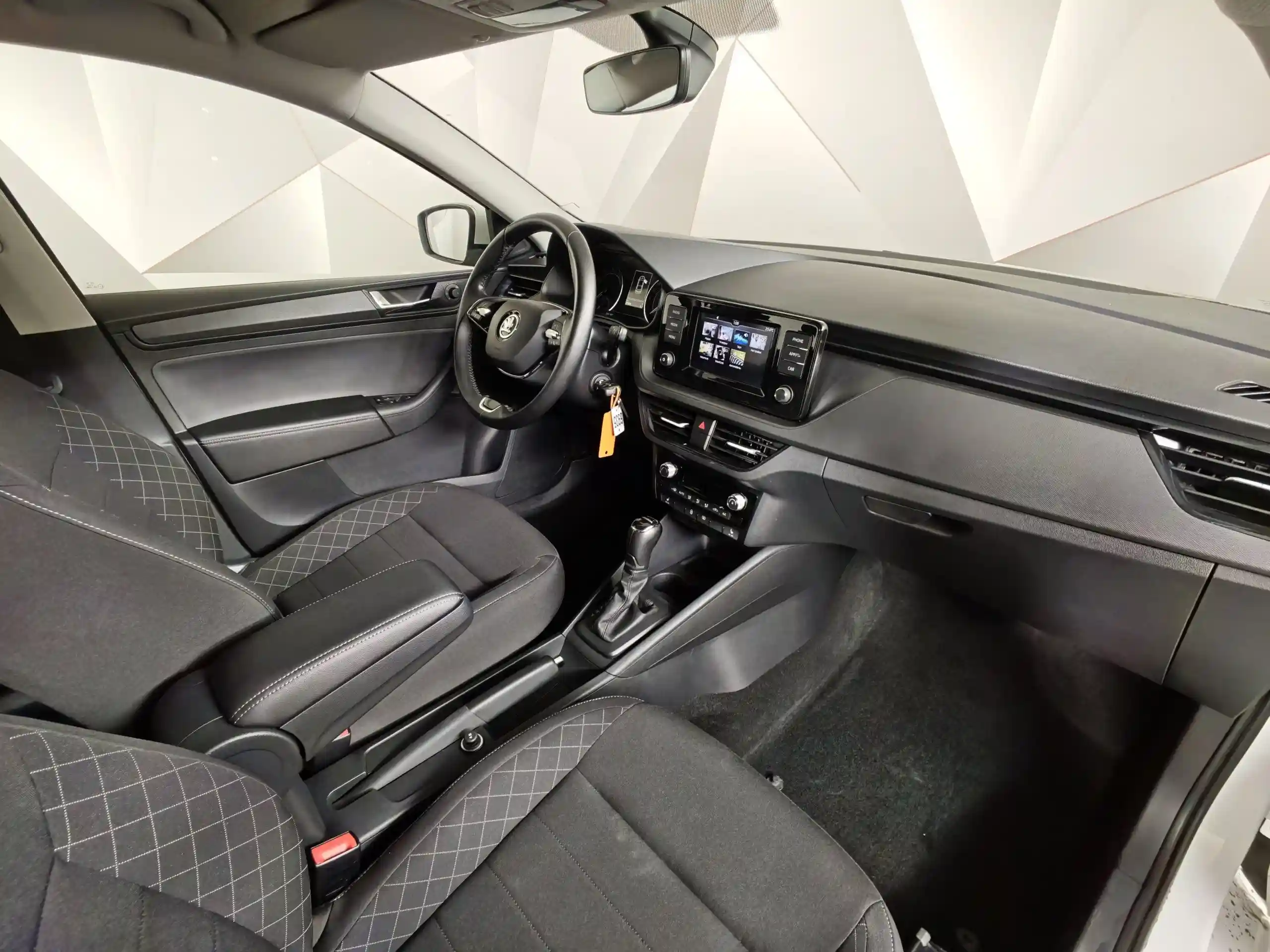 Skoda Rapid 2021