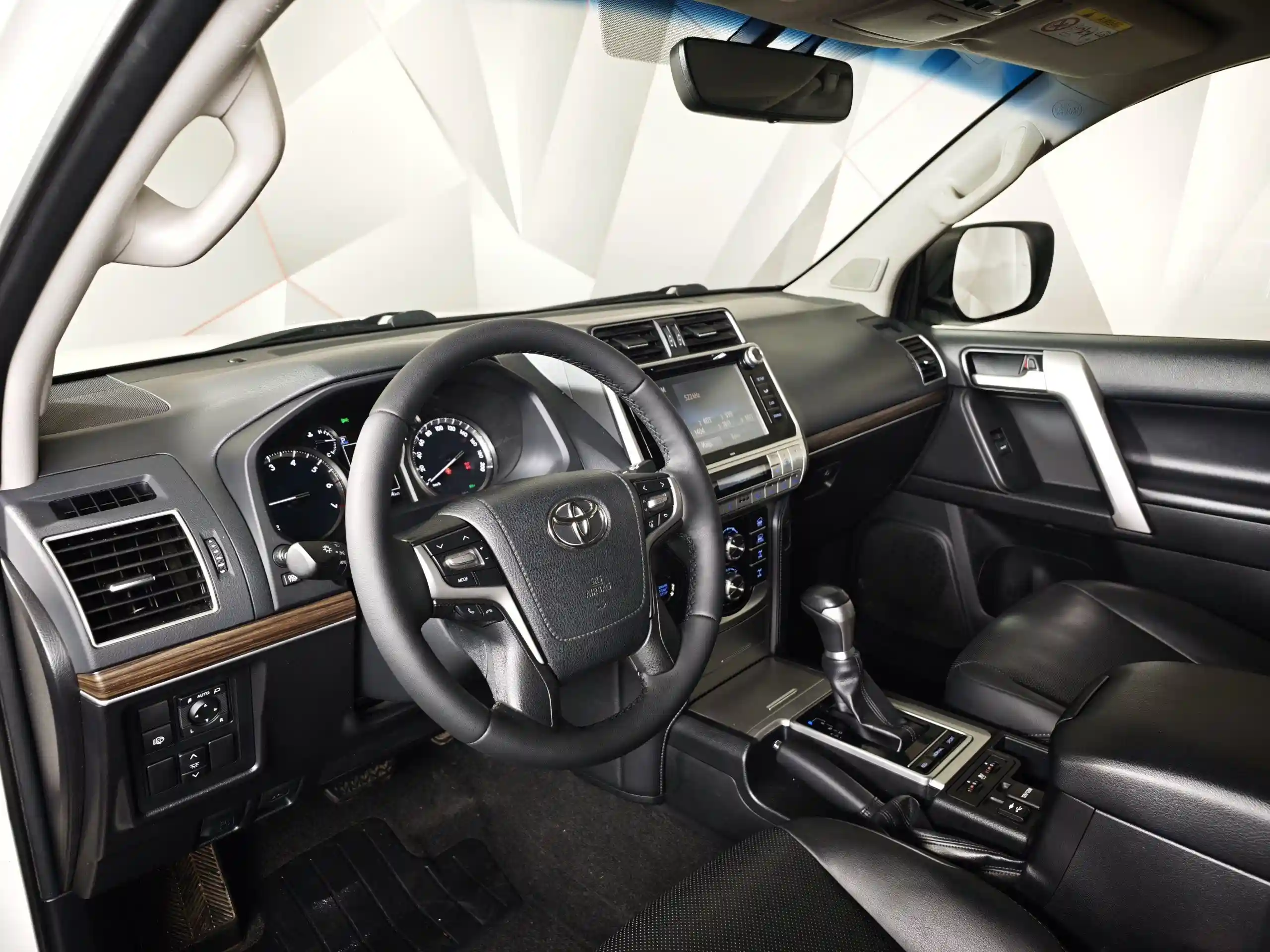 Toyota Land Cruiser Prado 2019