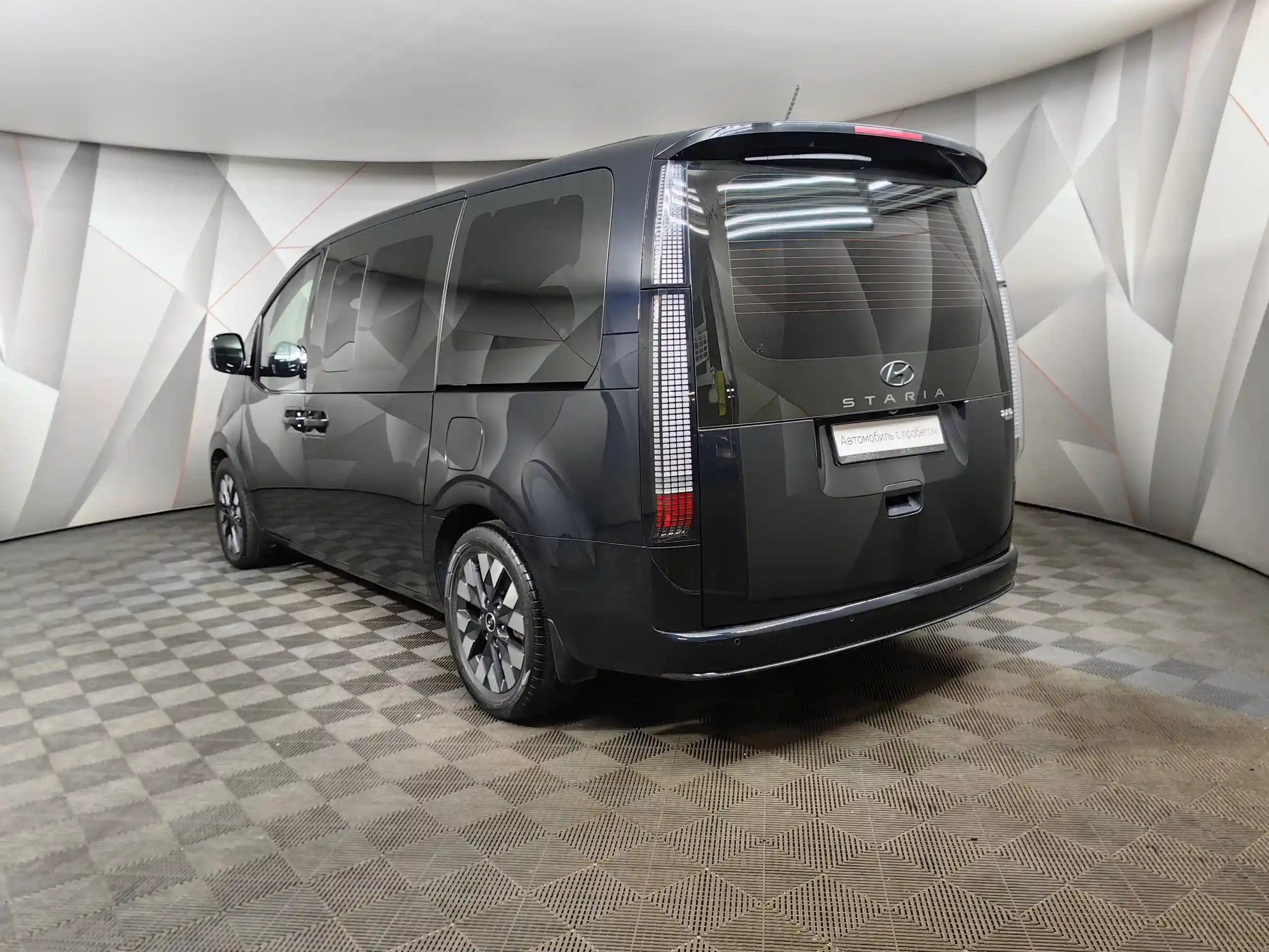 Hyundai Staria 2021