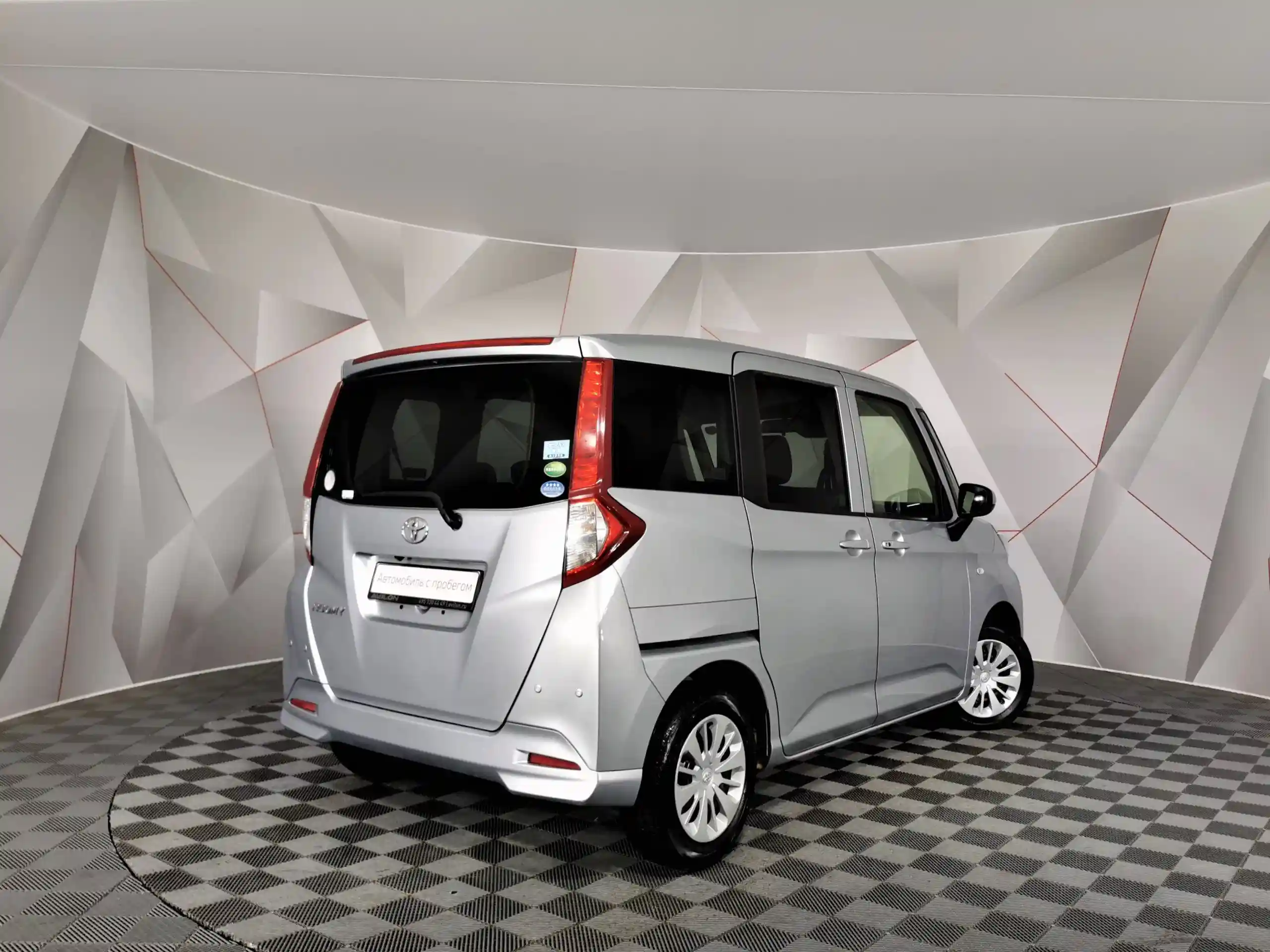 Toyota Roomy 2019