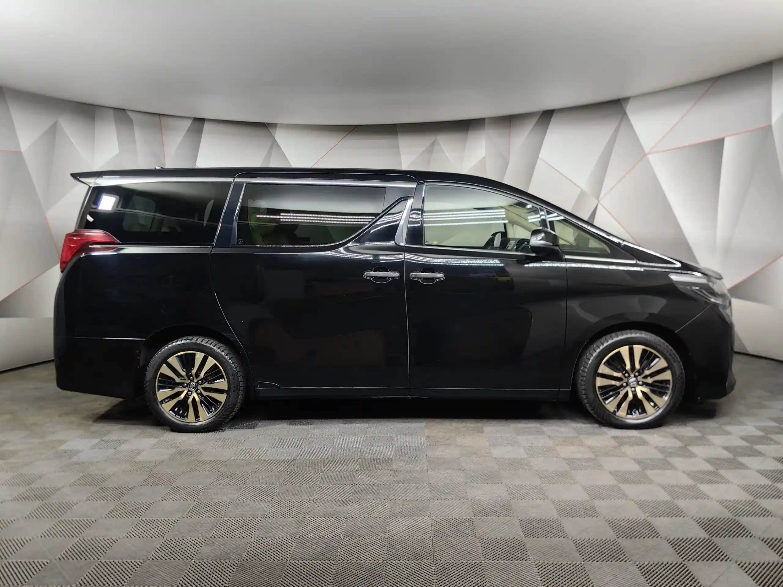 Toyota Alphard 2019