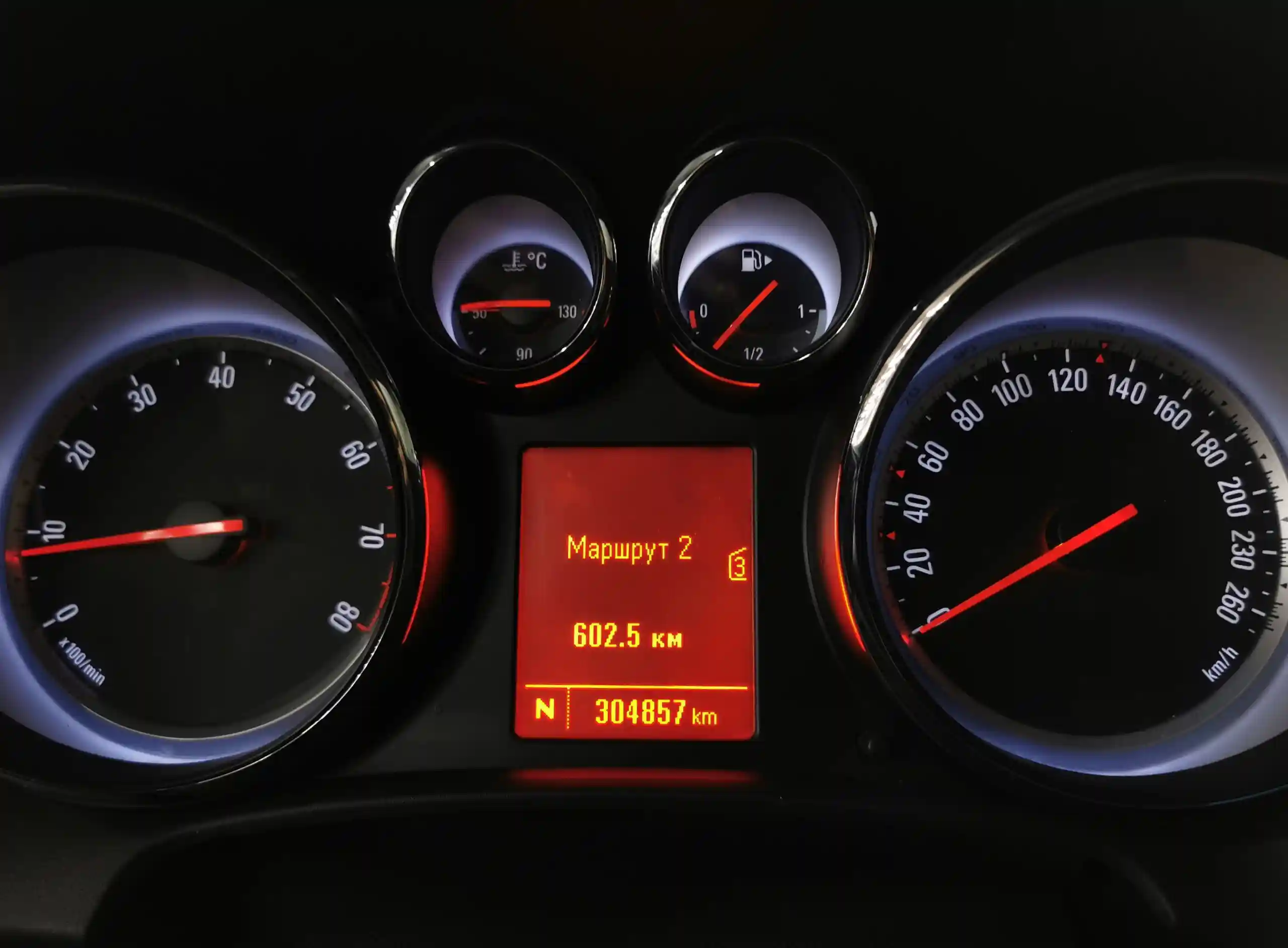 Opel Astra 2012