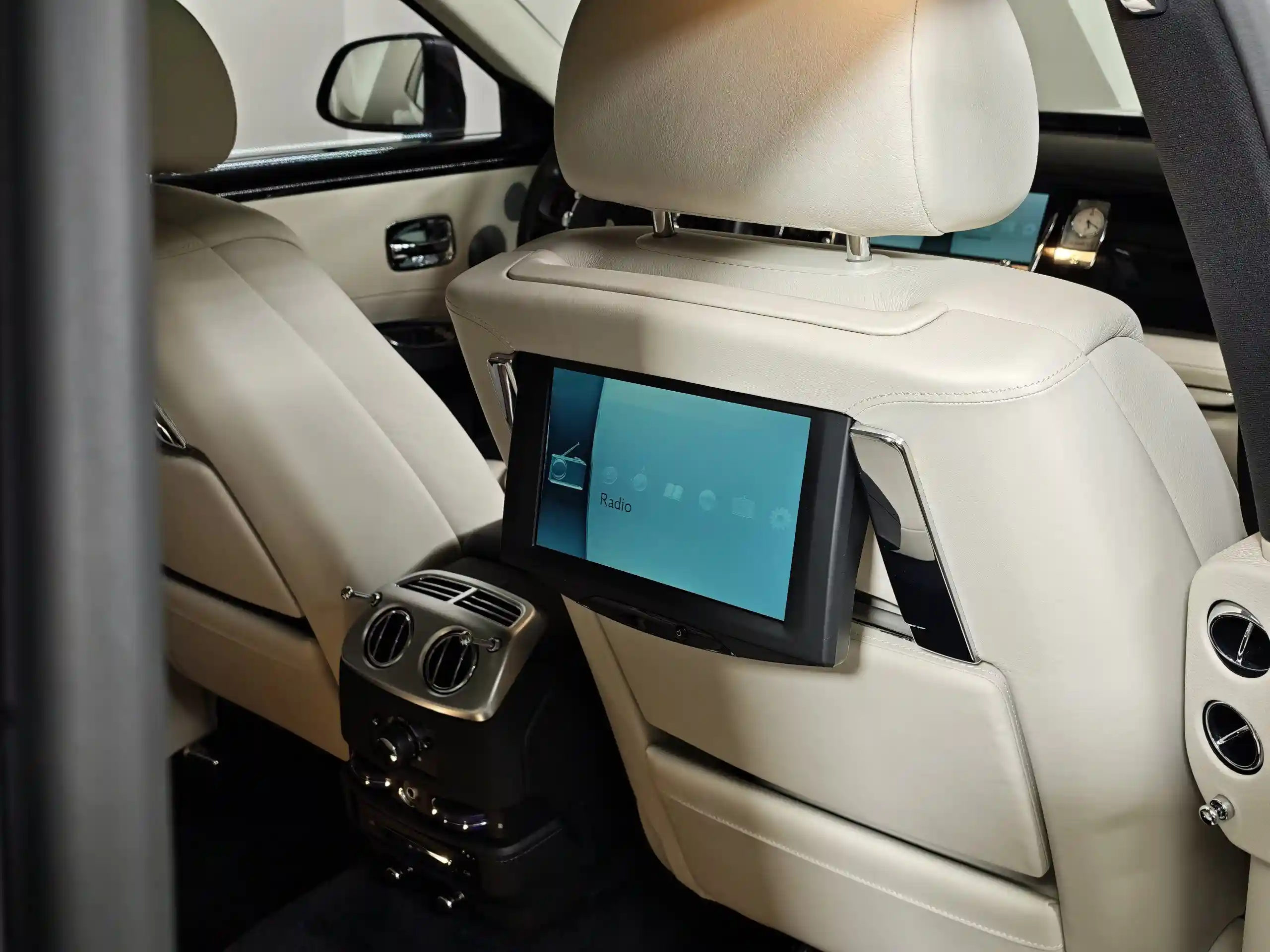 Rolls-Royce Ghost 2015
