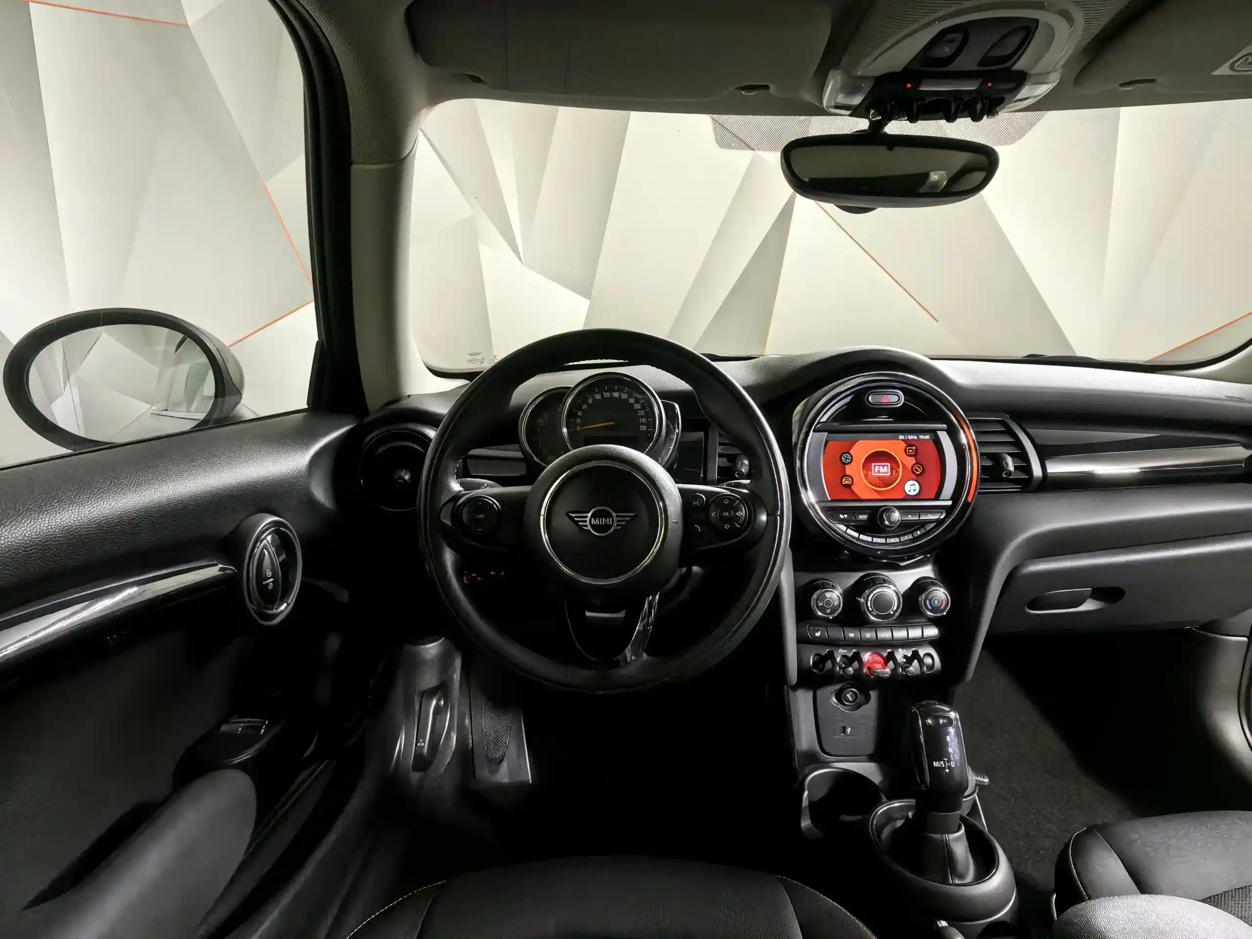 MINI 3 двери 2019