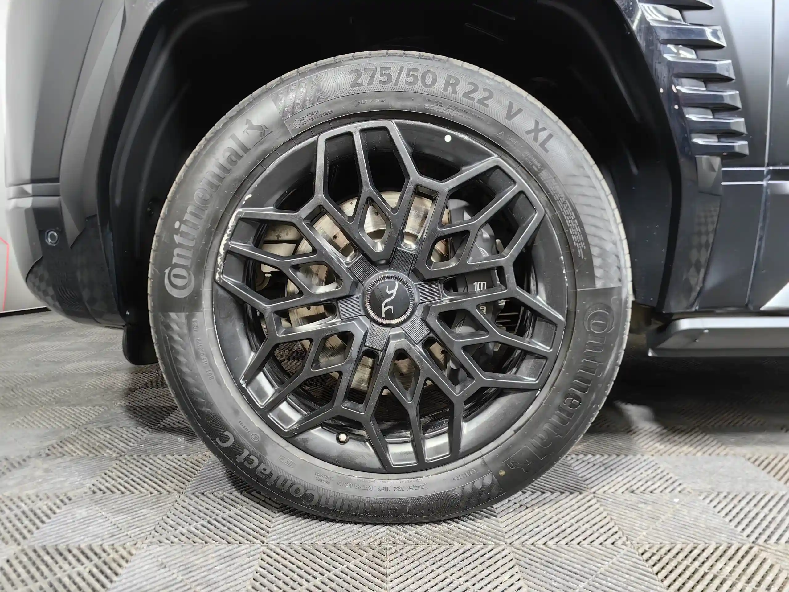 BYD Yangwang U8 2023
