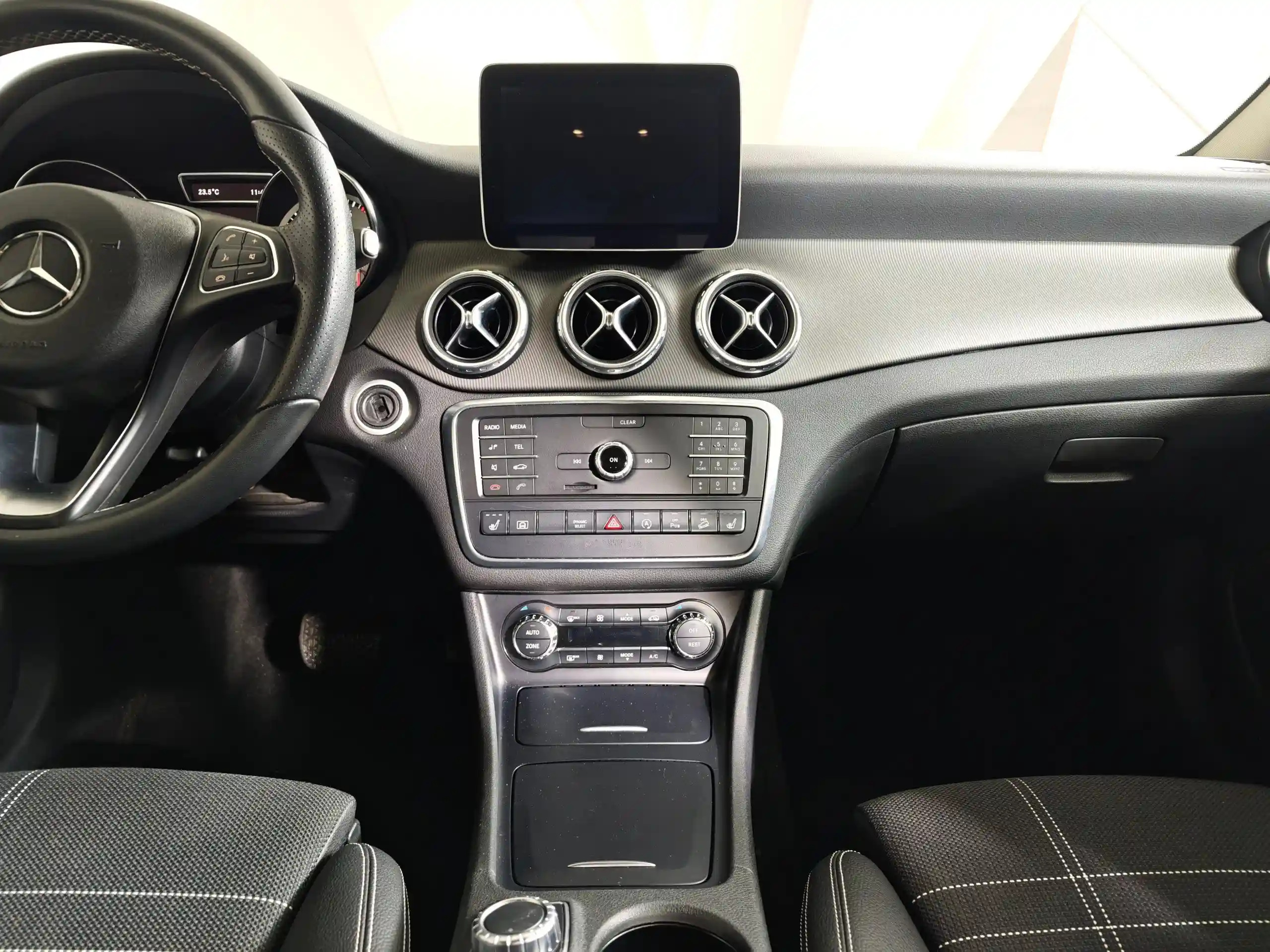 Mercedes-Benz GLA 2016