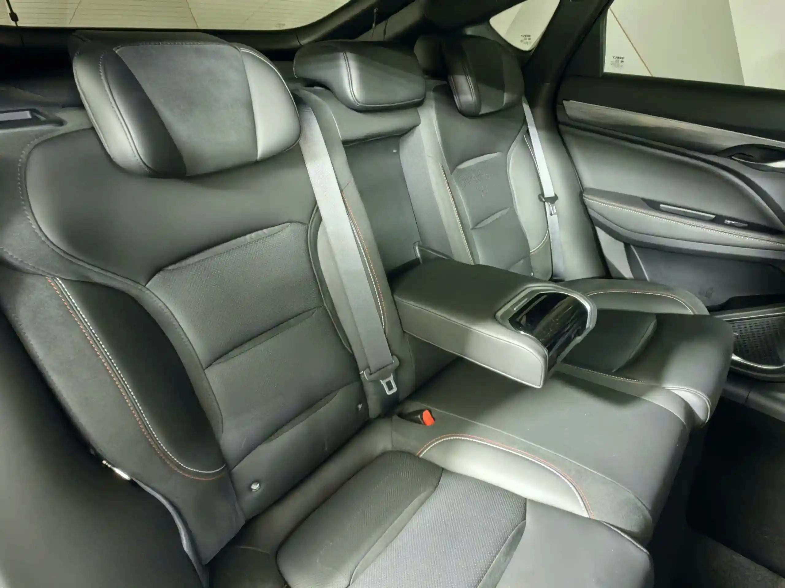 Geely Tugella 2022