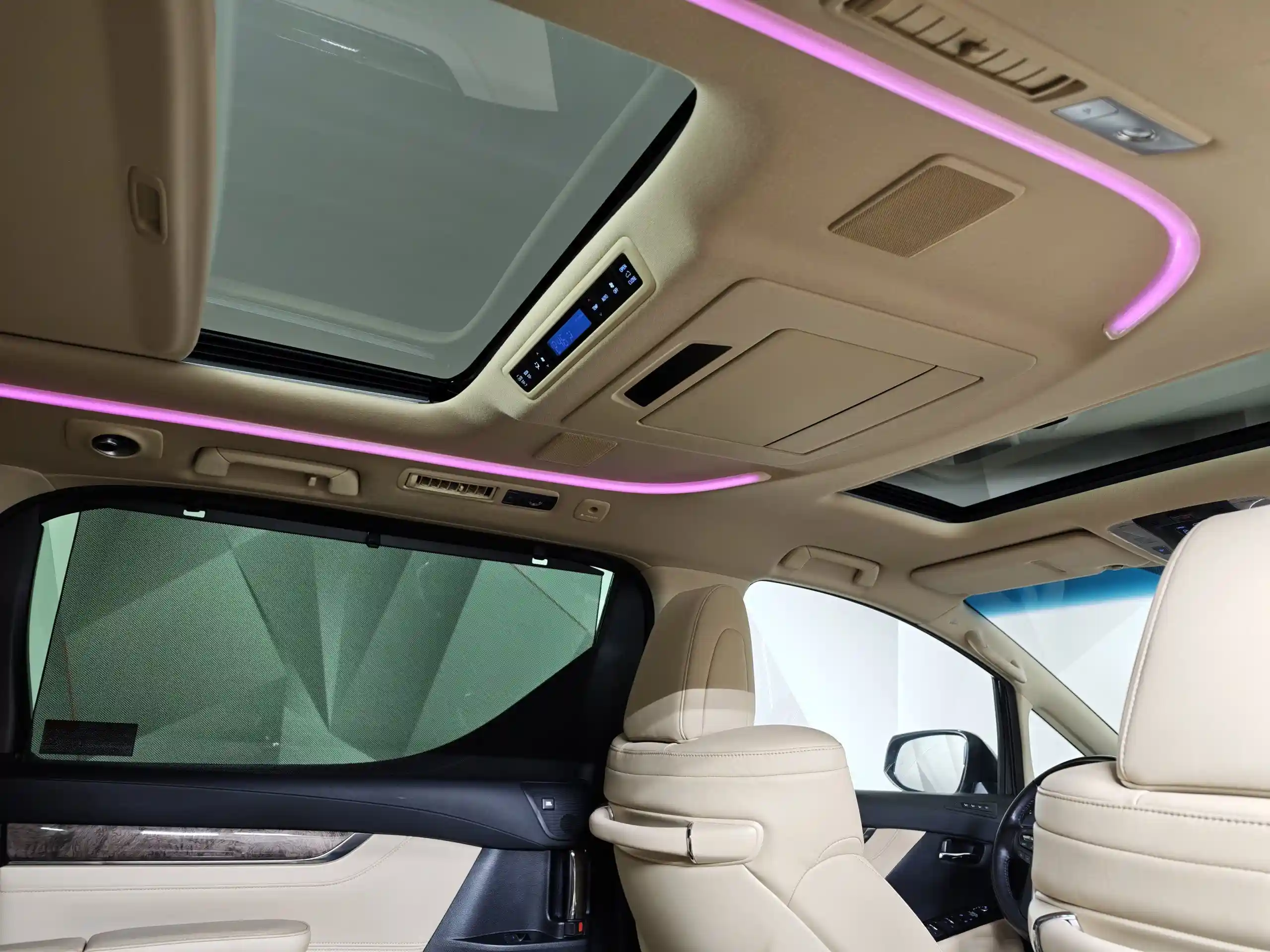 Toyota Alphard 2021