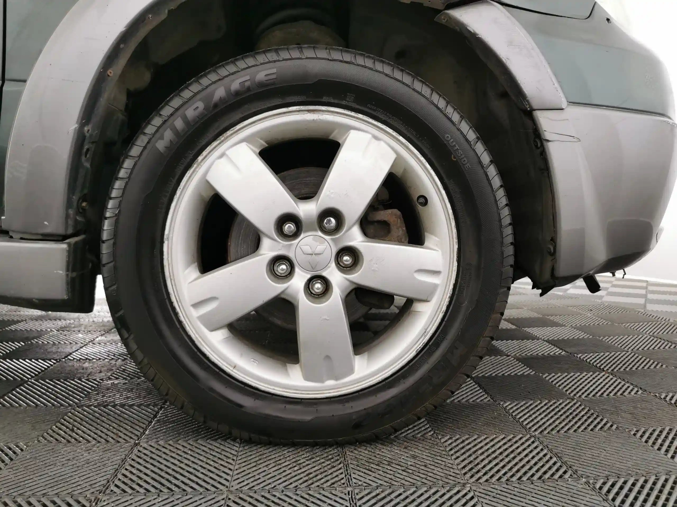 Mitsubishi Outlander 2004