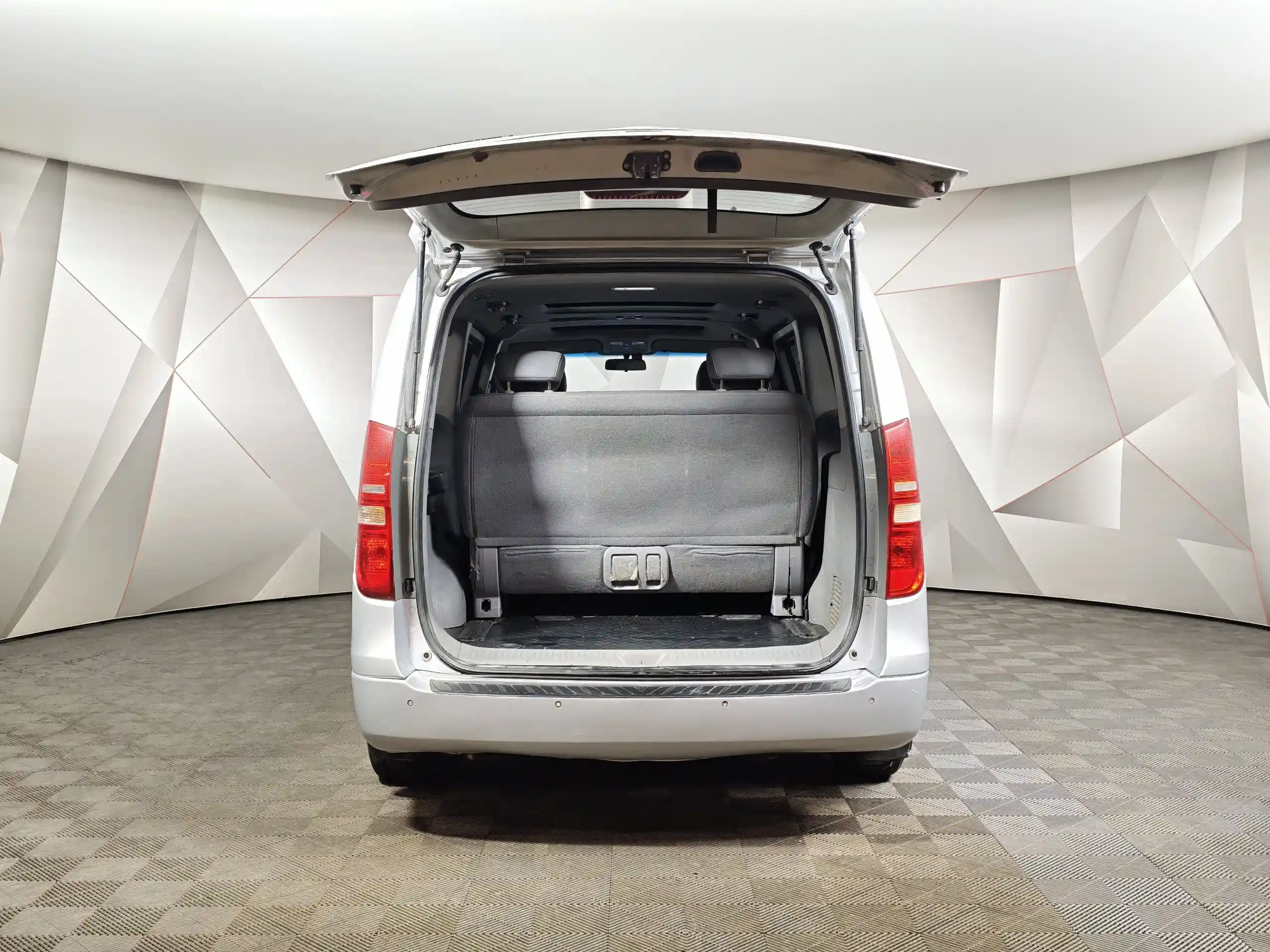 Hyundai Grand Starex 2008