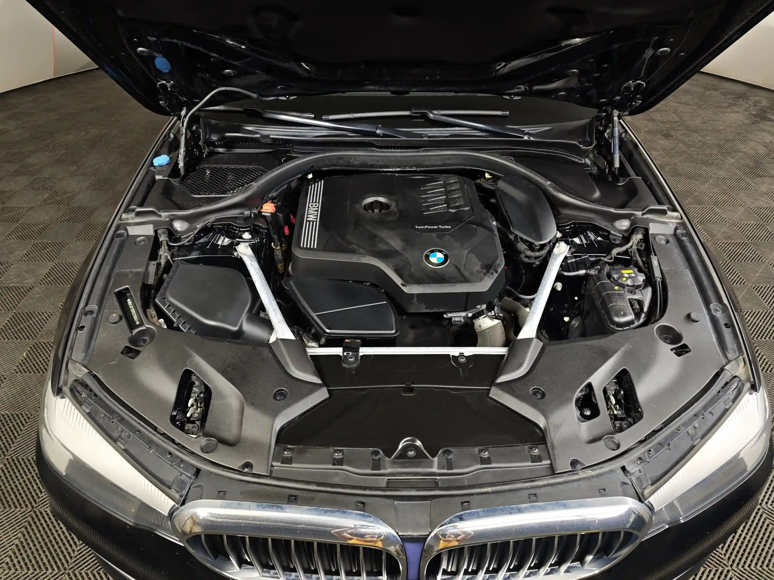 BMW 5 серия 2019
