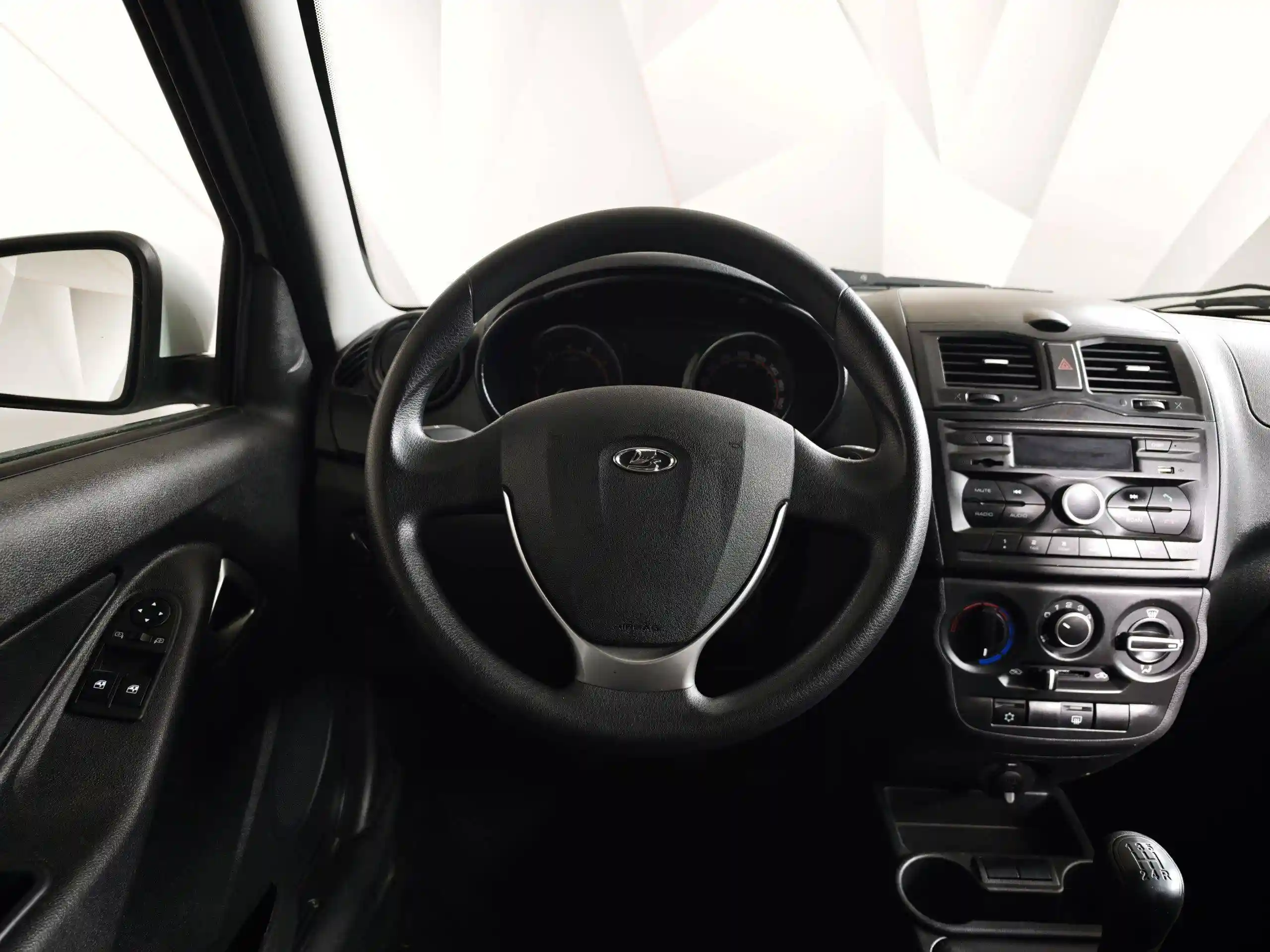 ВАЗ (Lada) Granta 2023