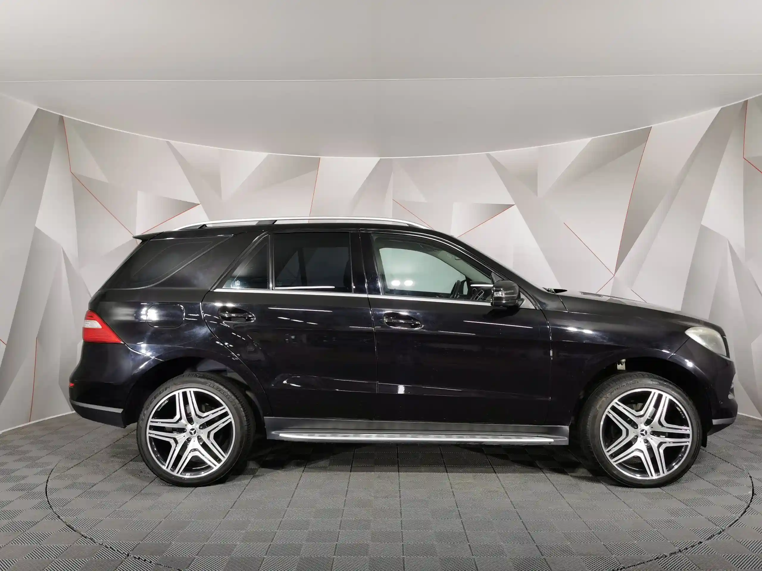 Mercedes-Benz M-Класс 2013
