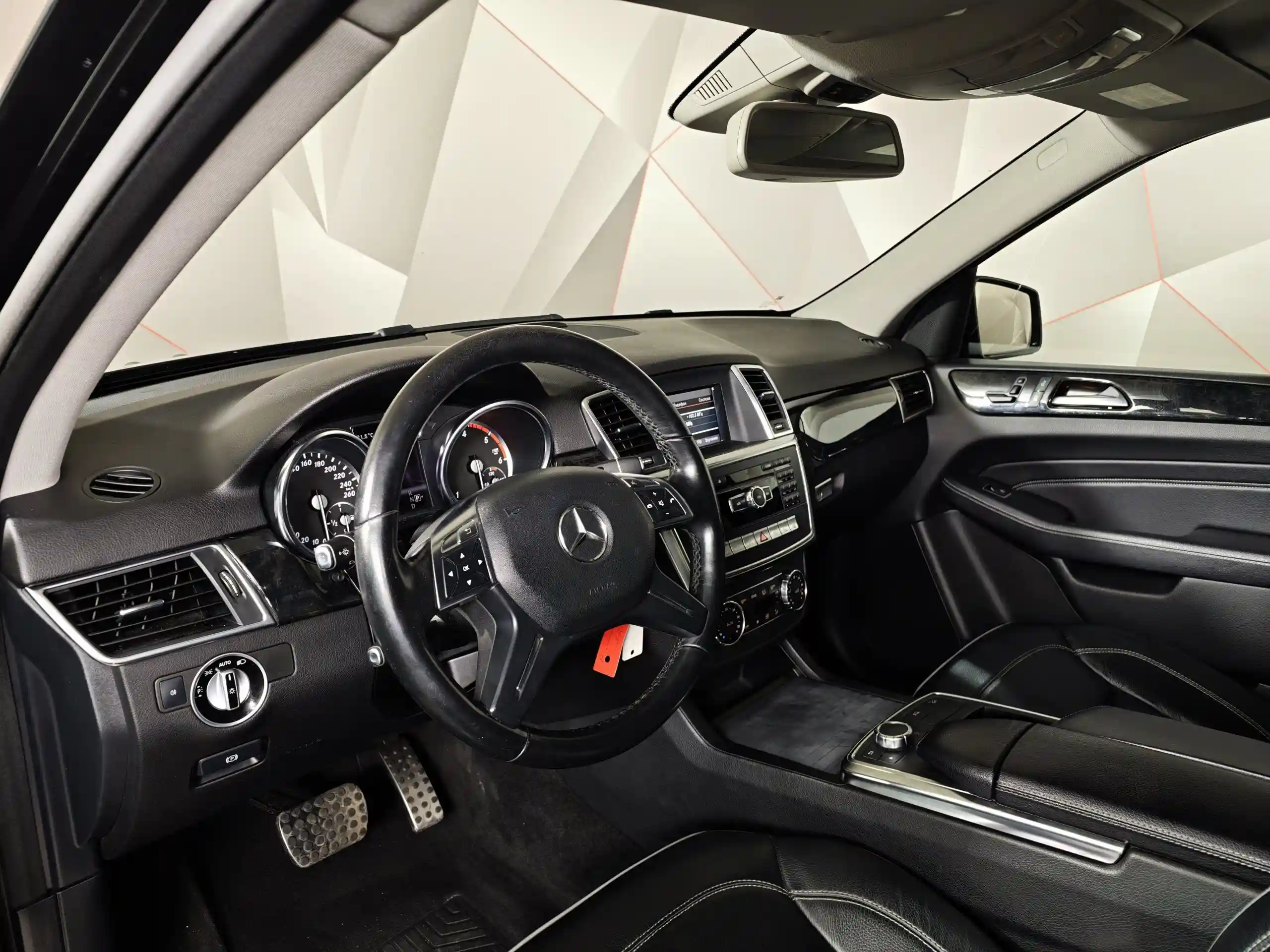 Mercedes-Benz M-Класс 2013