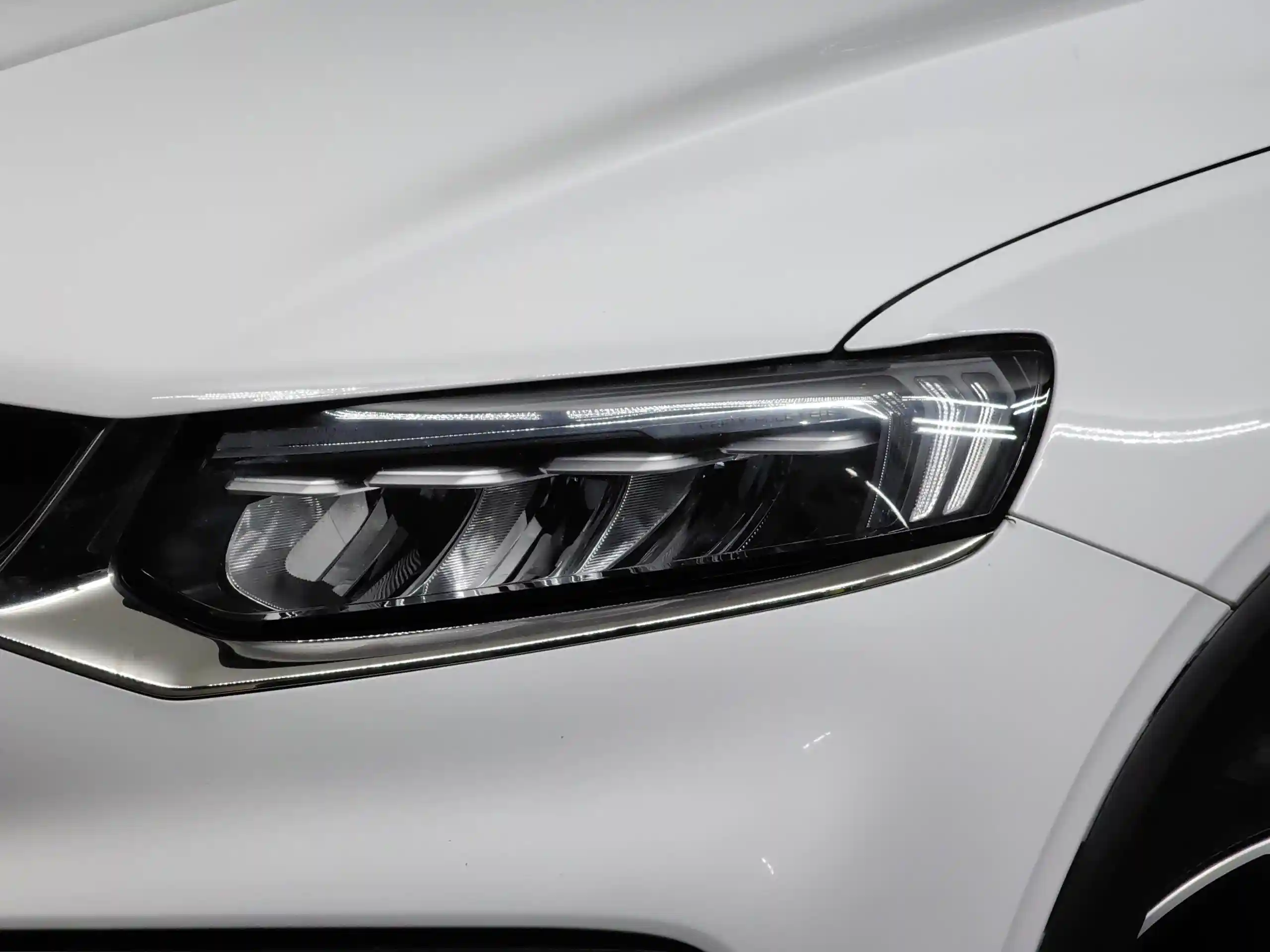 Geely Tugella 2022