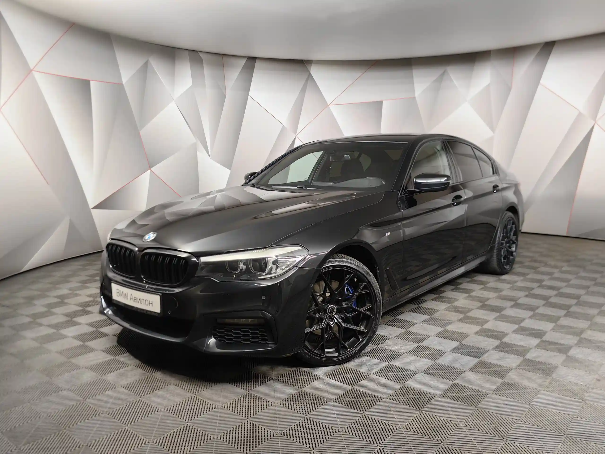 BMW 5 серия 2019