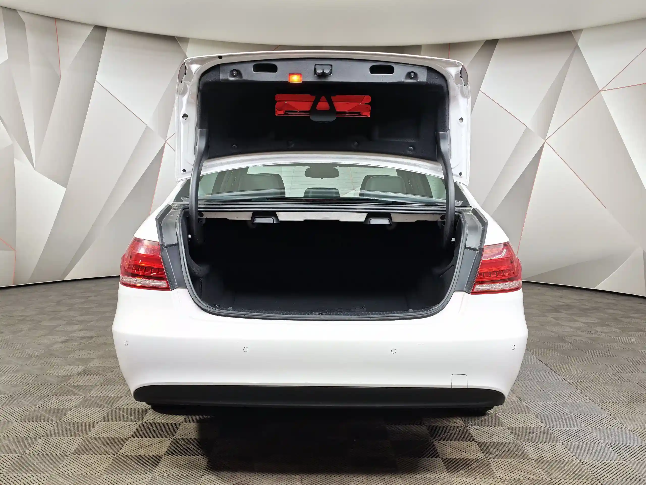 Mercedes-Benz E-Класс 2014