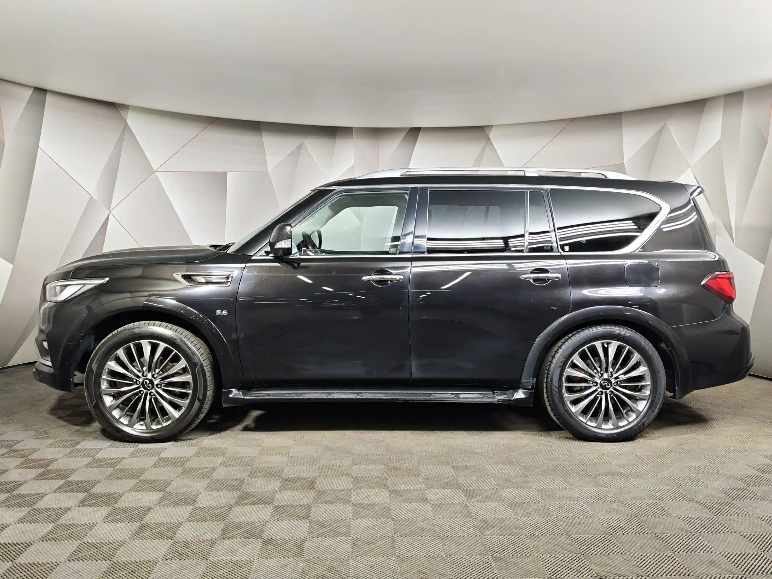 Infiniti QX80 2018