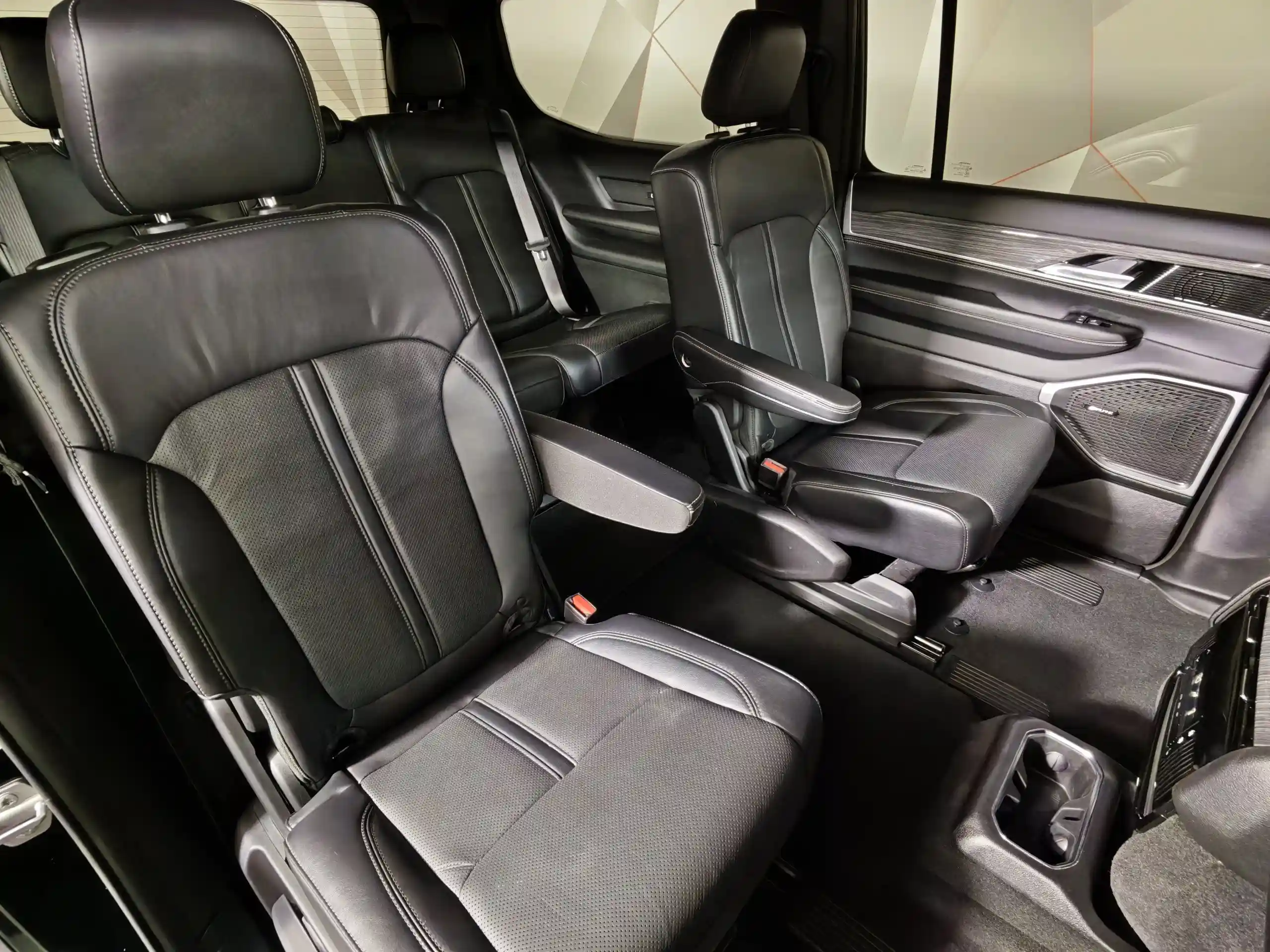 Jeep Grand Wagoneer 2022