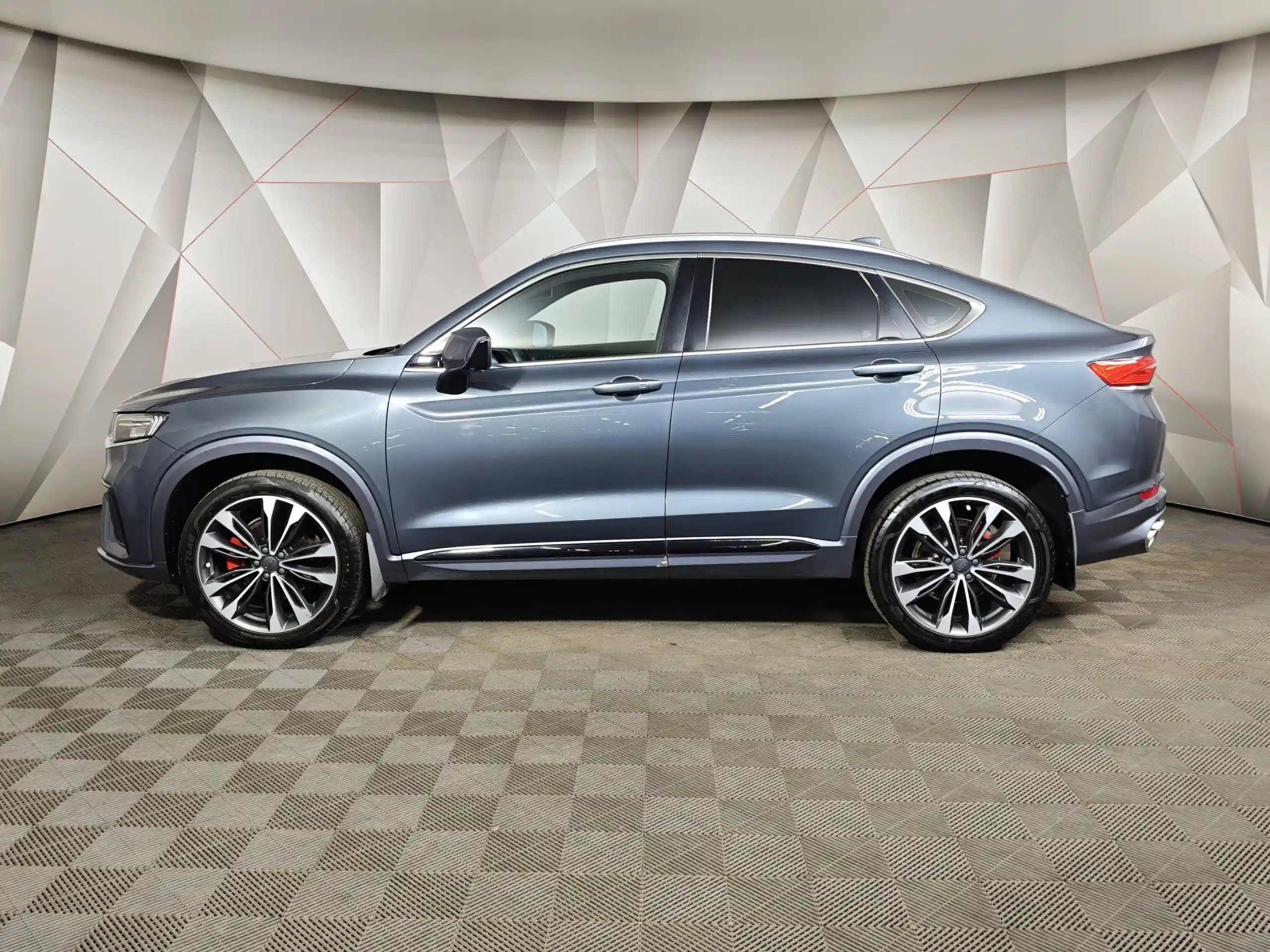 Geely Tugella 2022