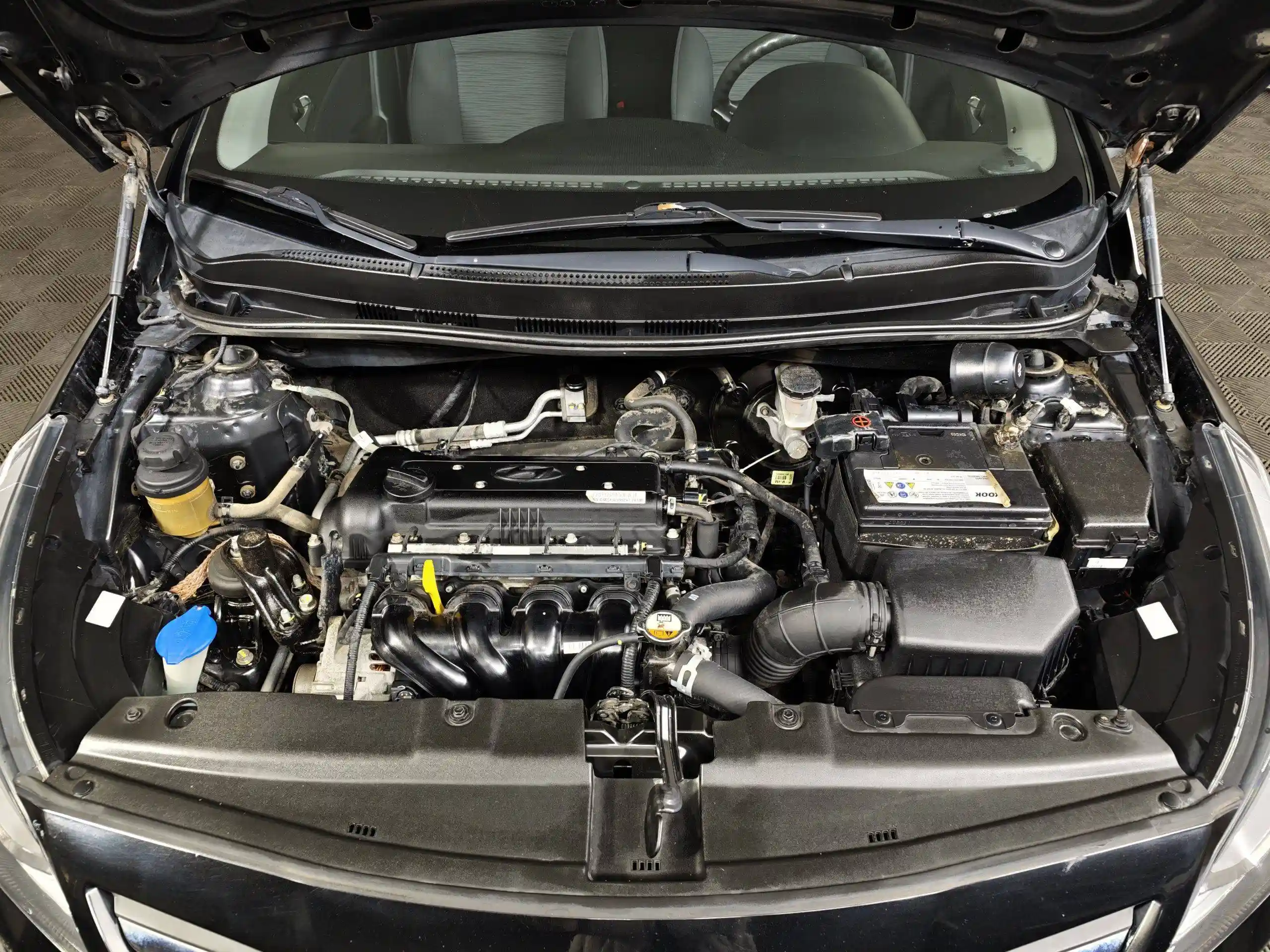 Hyundai Solaris 2016