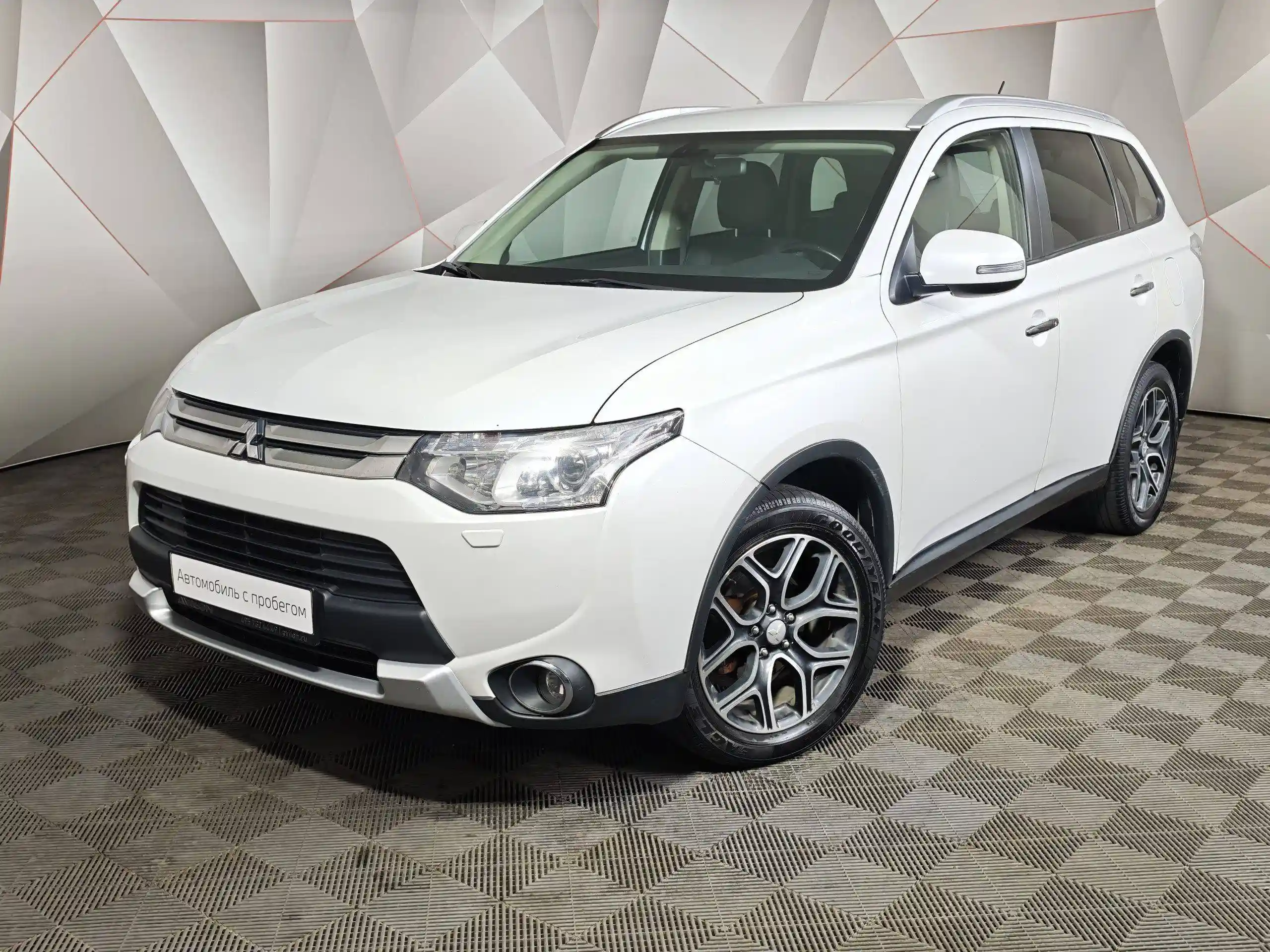 Mitsubishi Outlander 2014