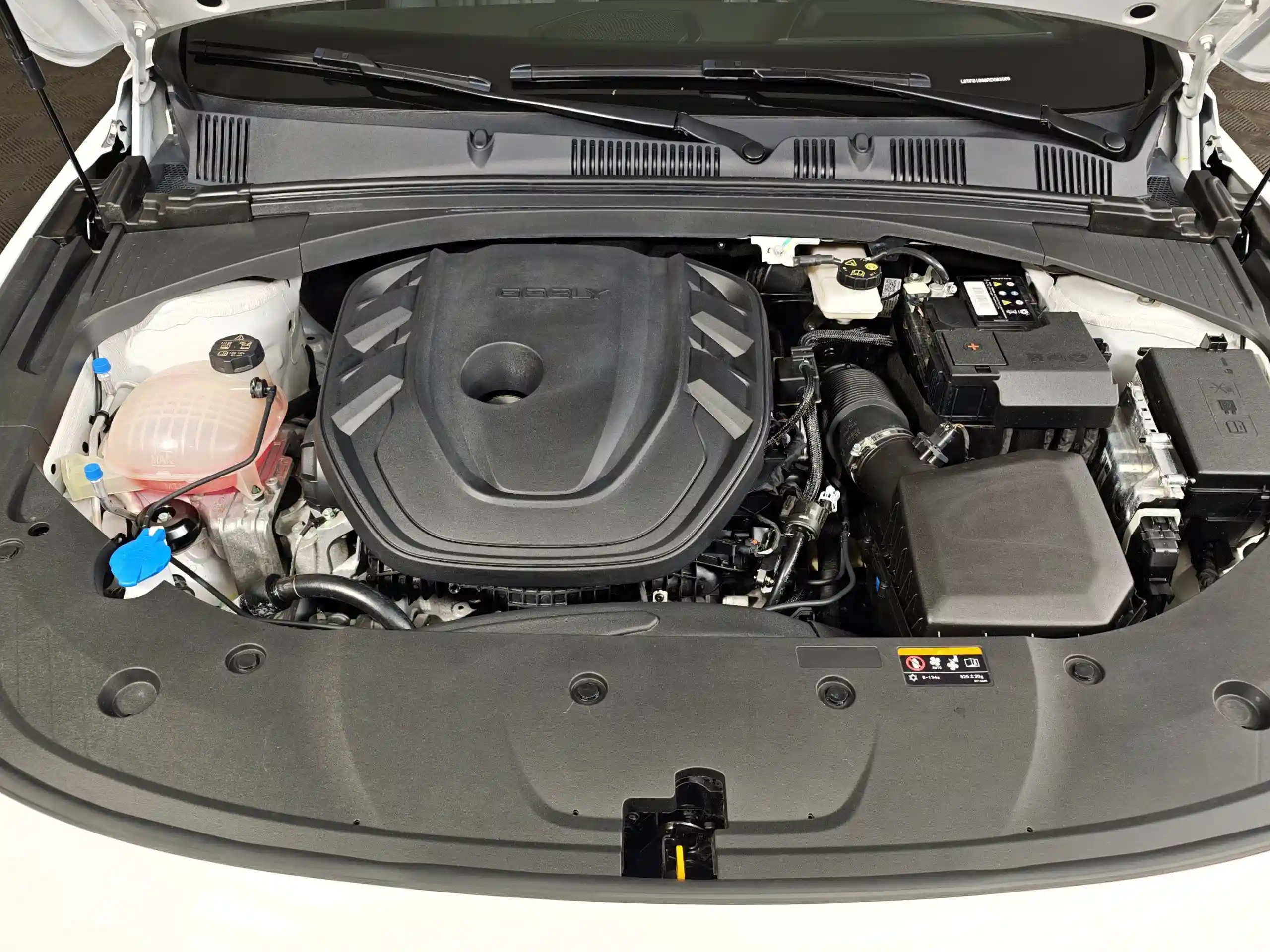 Geely Preface 2024