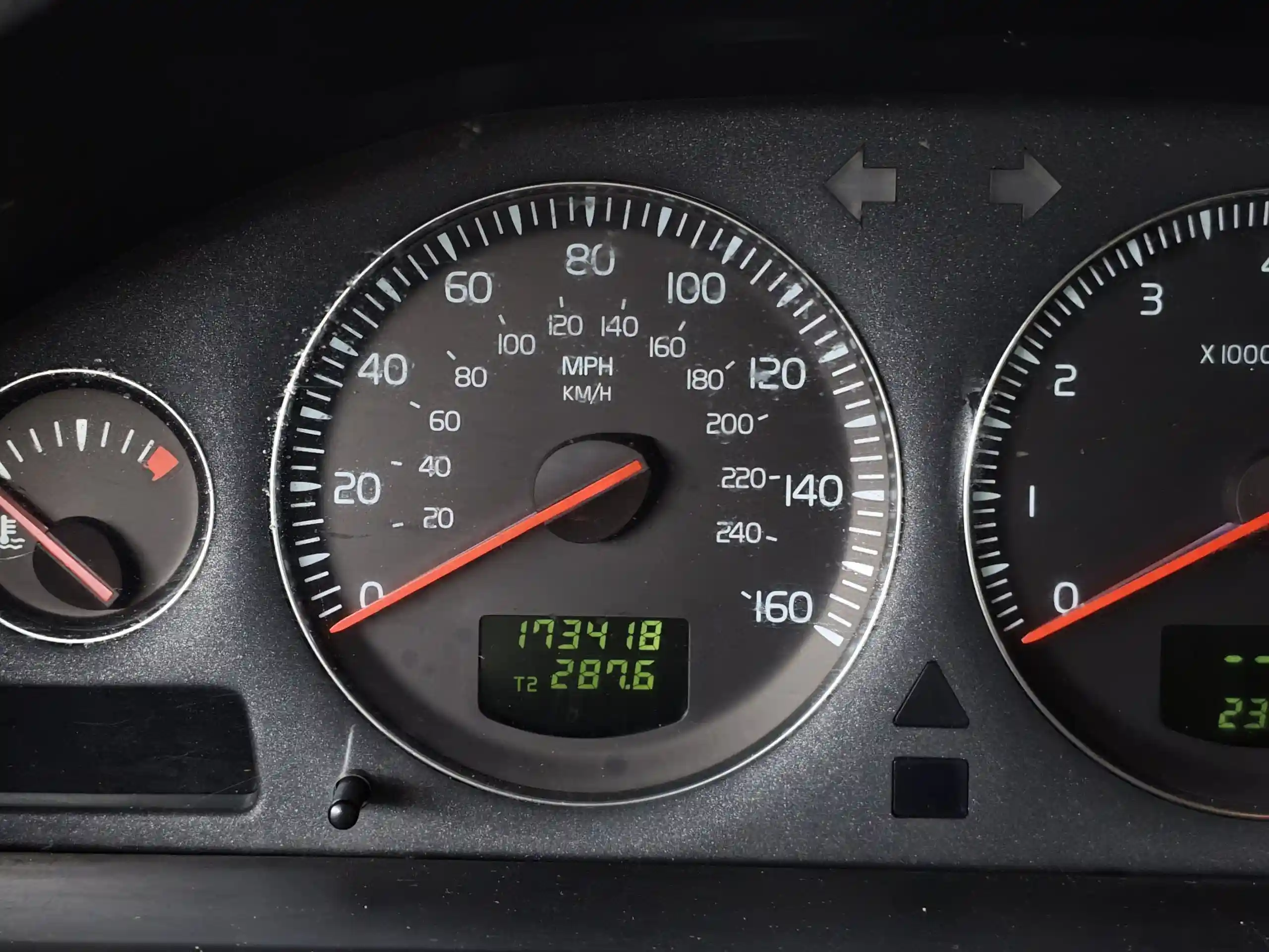 Volvo XC90 2003
