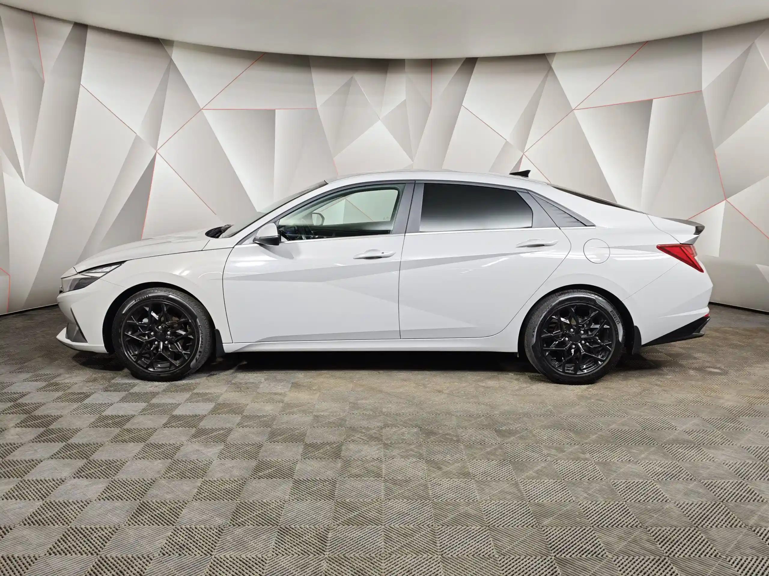 Hyundai Elantra 2022