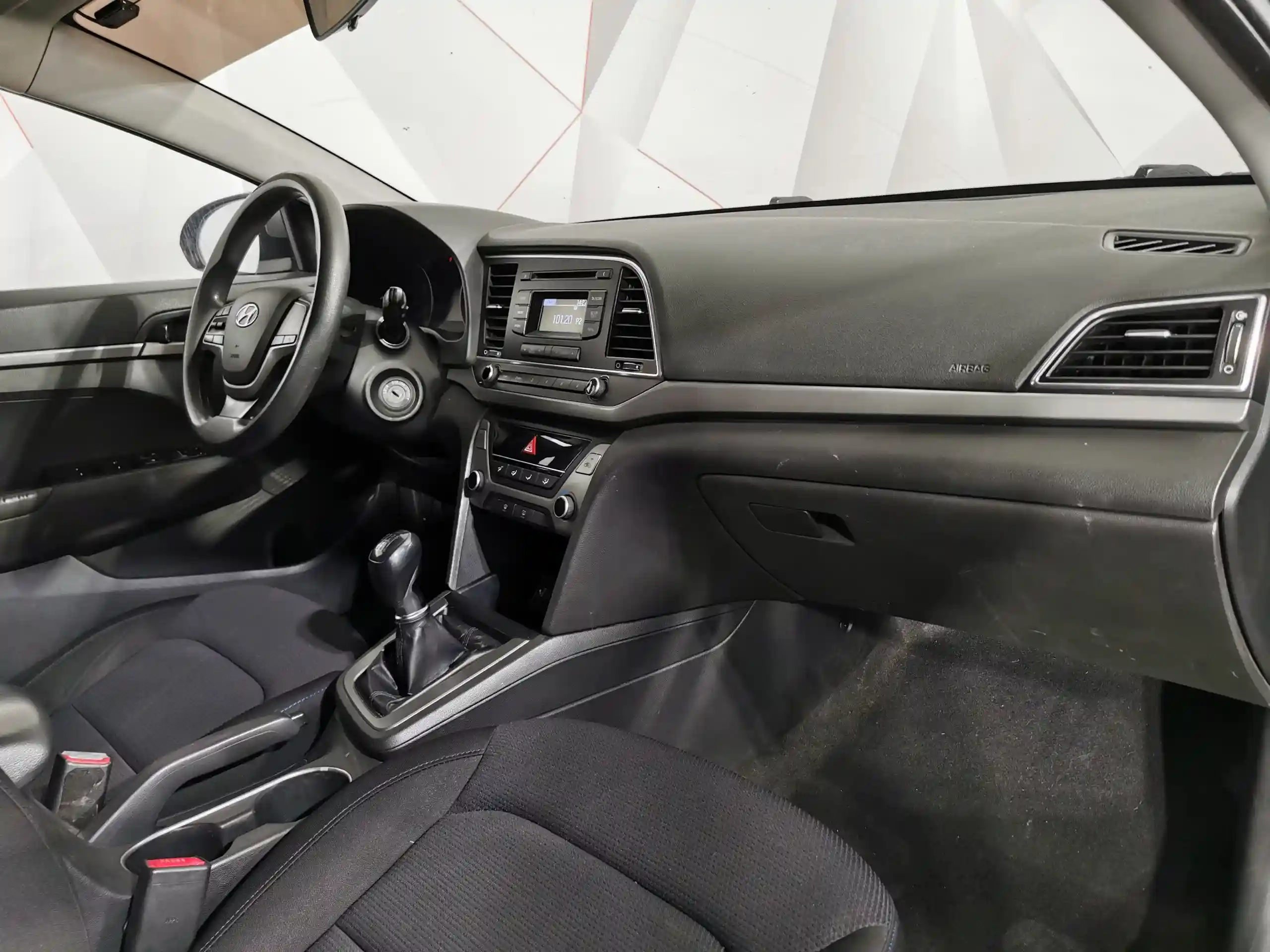 Hyundai Elantra 2017