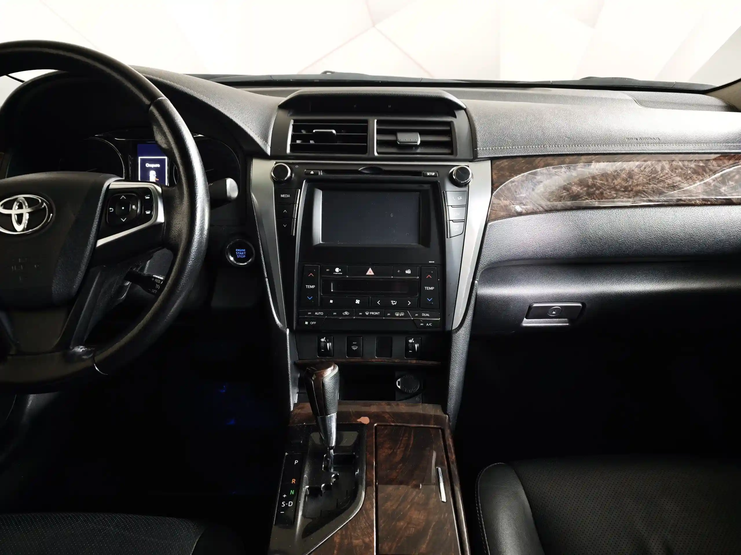 Toyota Camry 2015