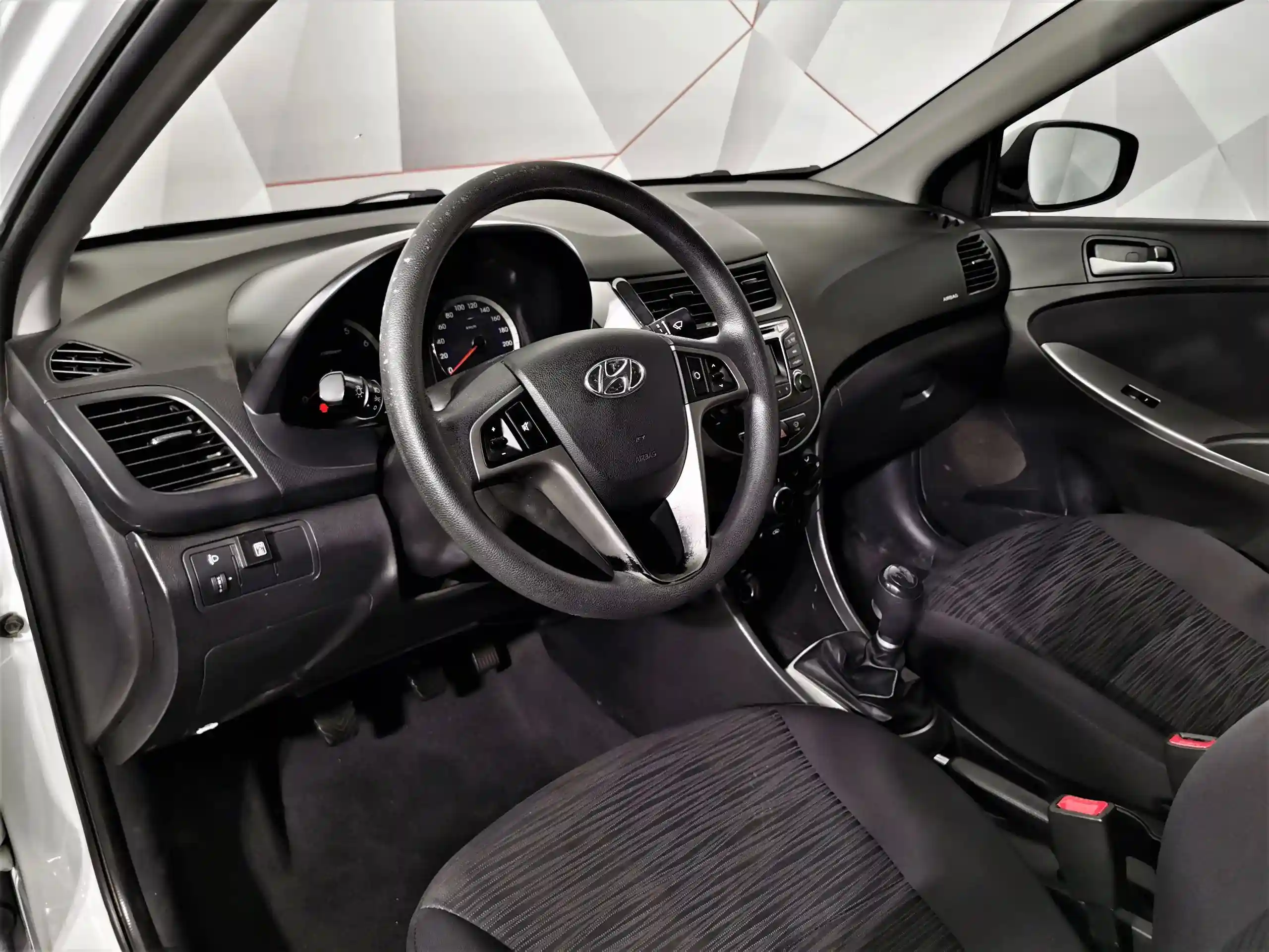 Hyundai Solaris 2015
