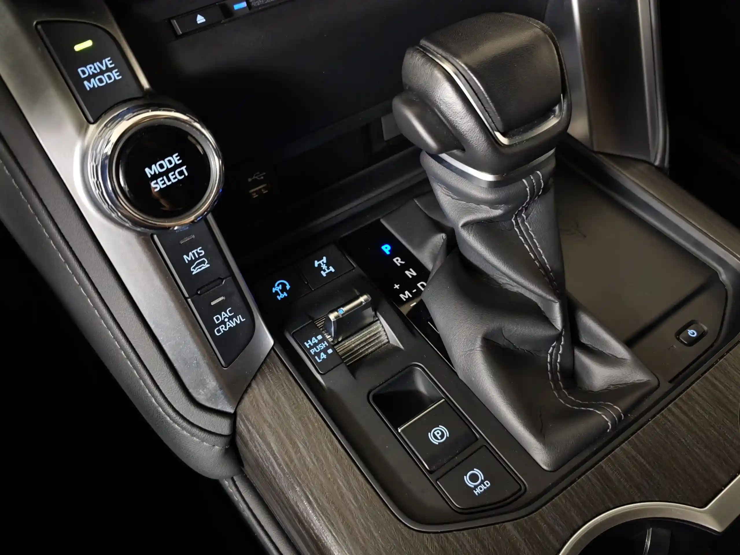 Toyota Land Cruiser 2023