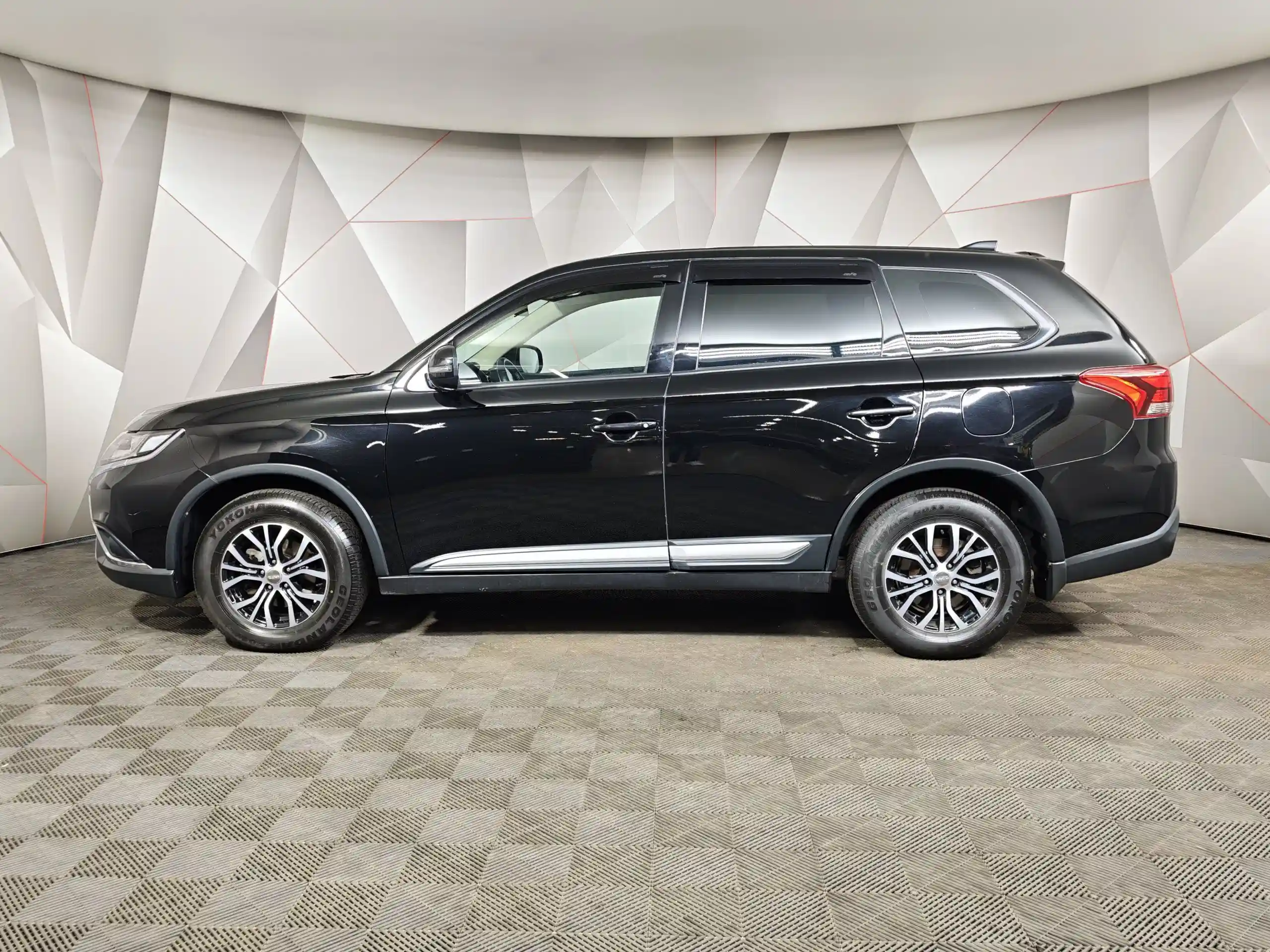 Mitsubishi Outlander 2019