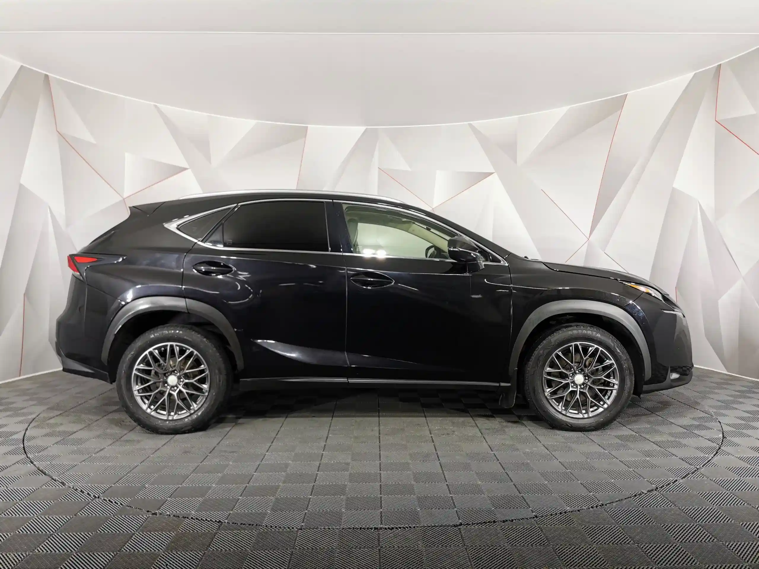Lexus NX 2015