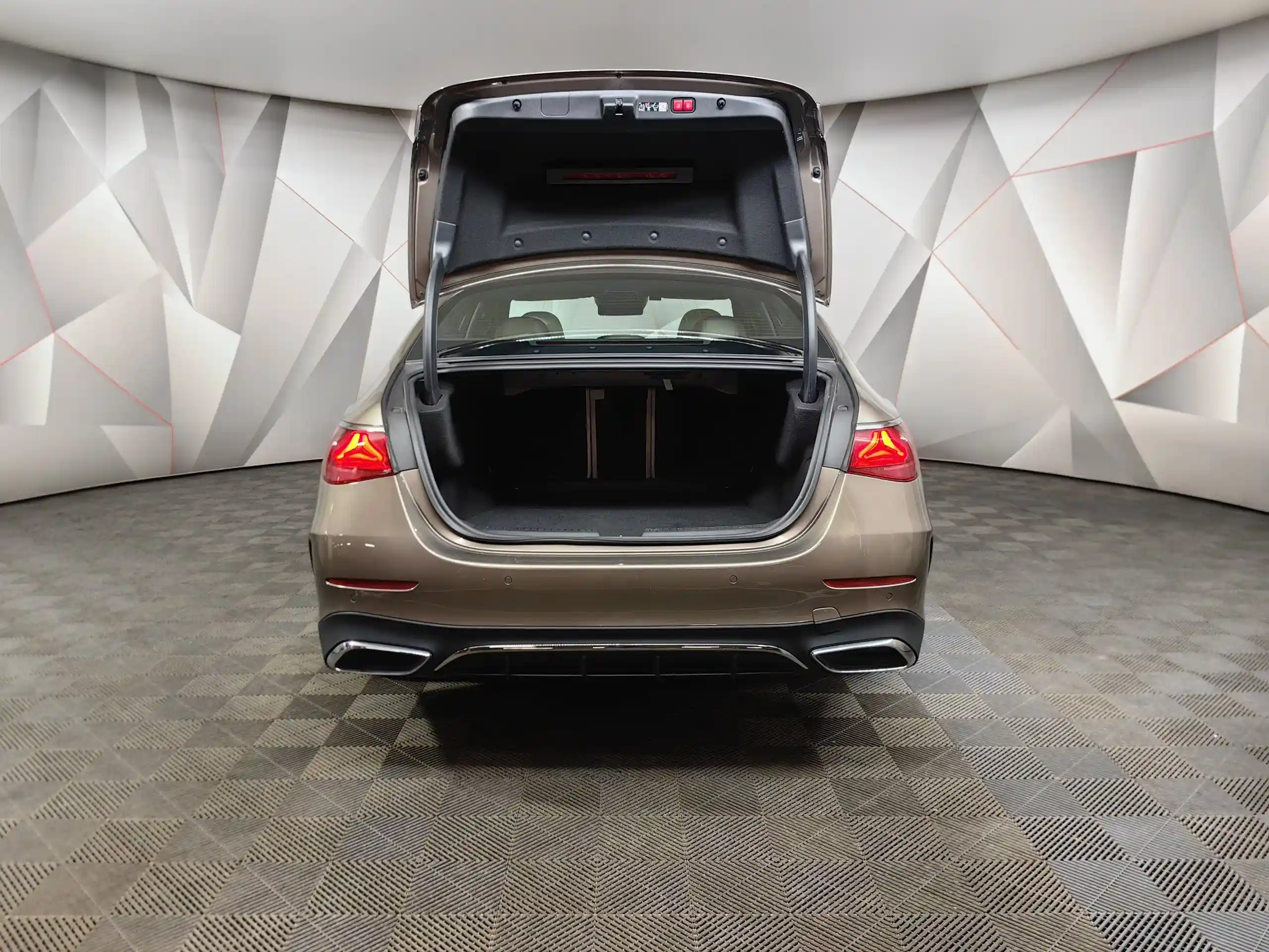 Mercedes-Benz E-Класс 2024