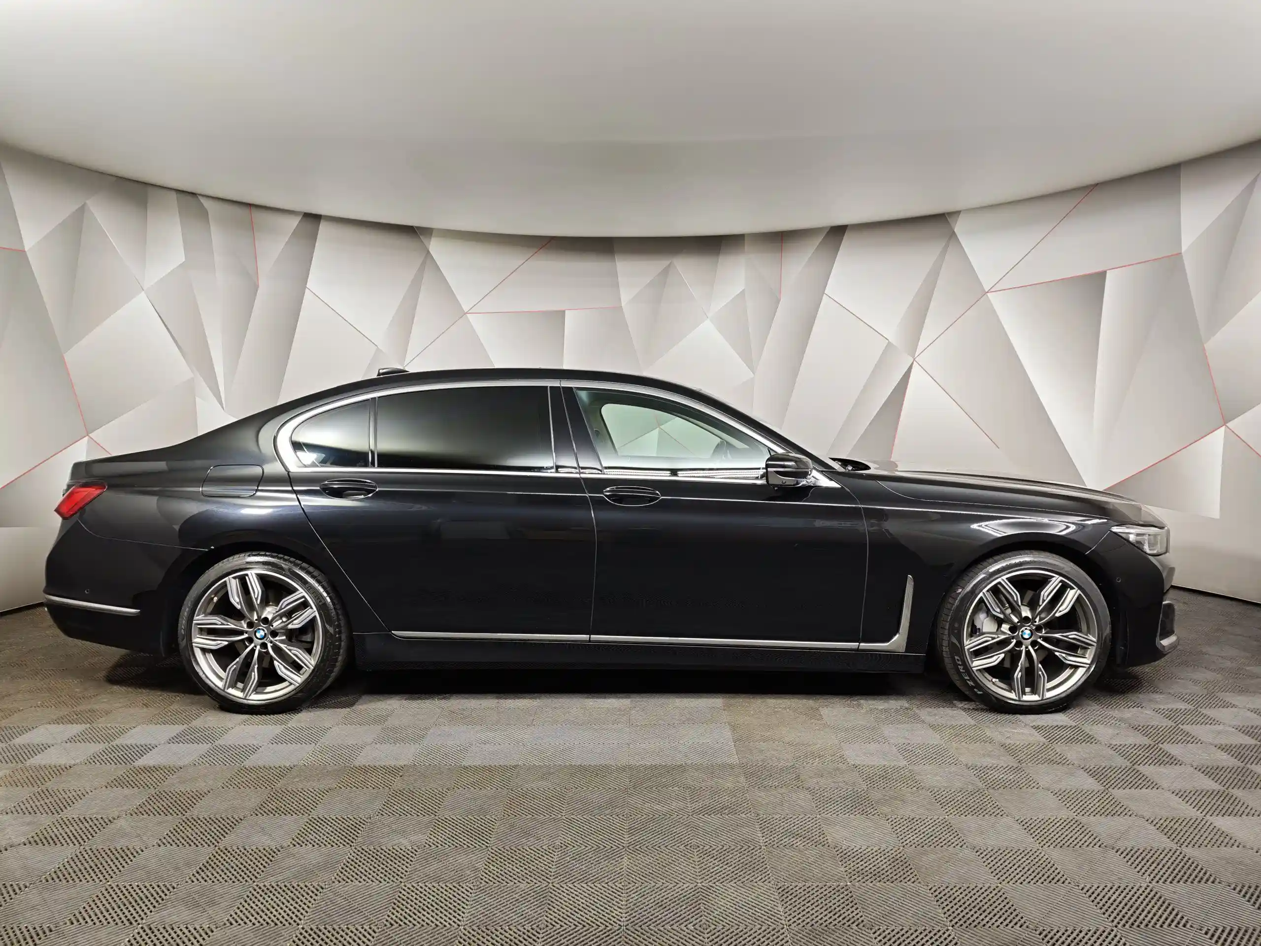 BMW 7 серия 2021