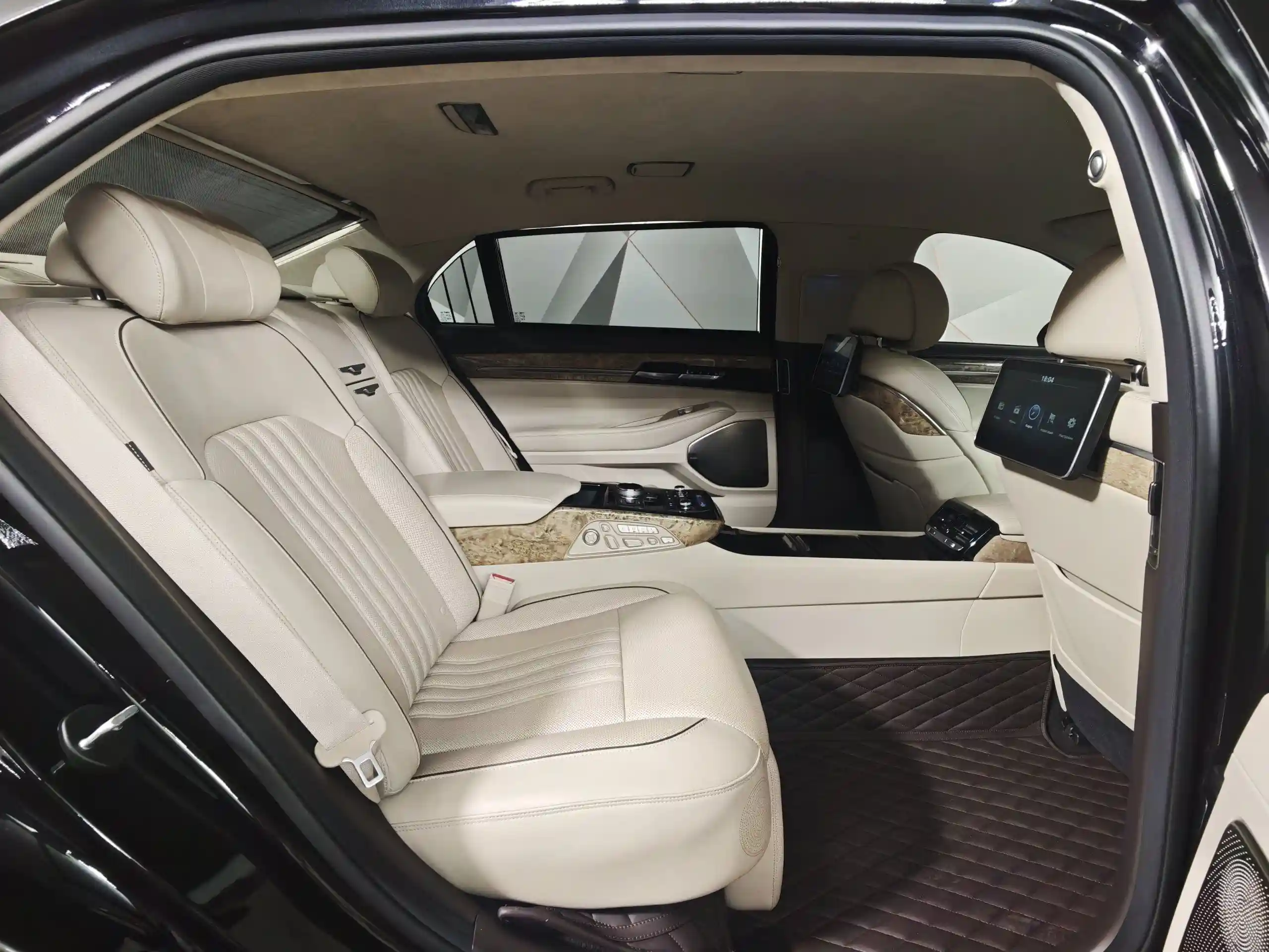 Genesis G90 2018