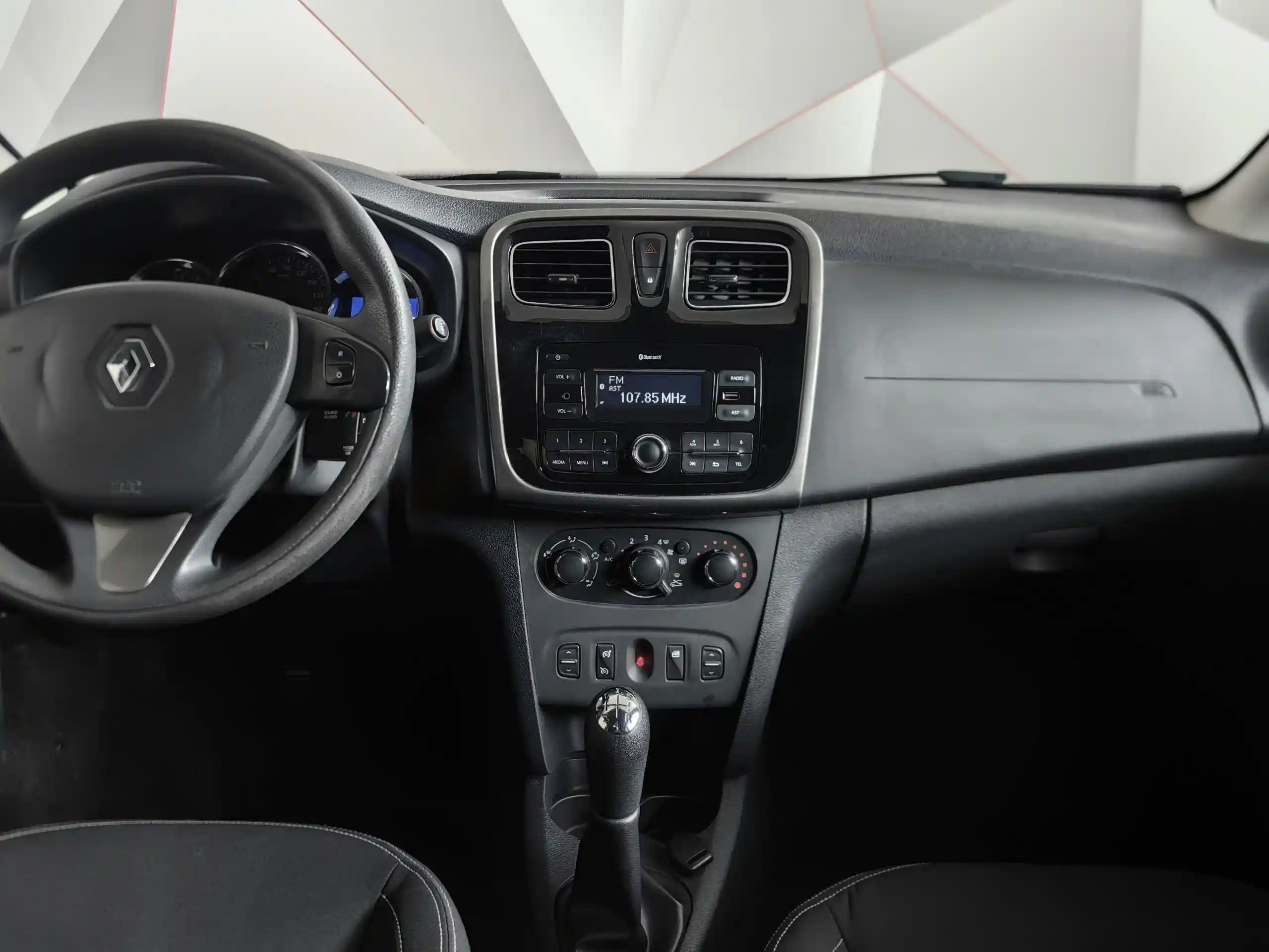 Renault Logan 2017