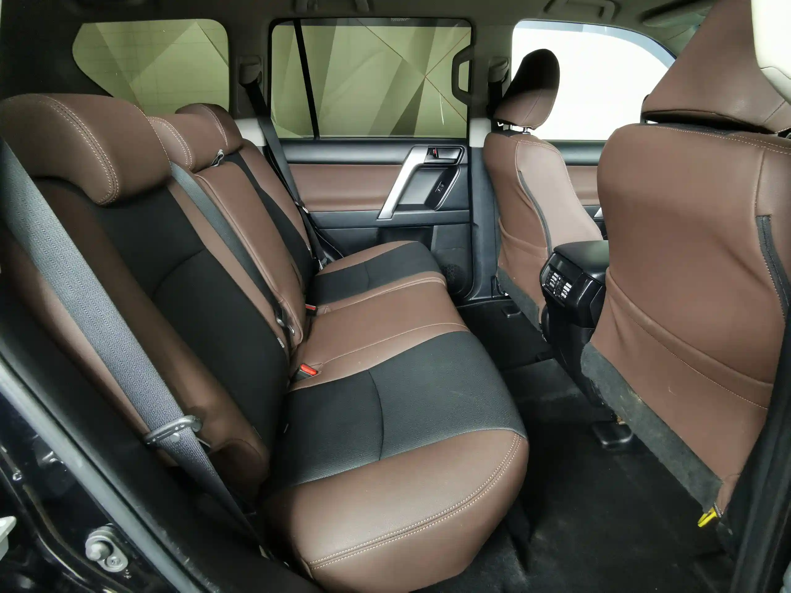 Toyota Land Cruiser Prado 2013