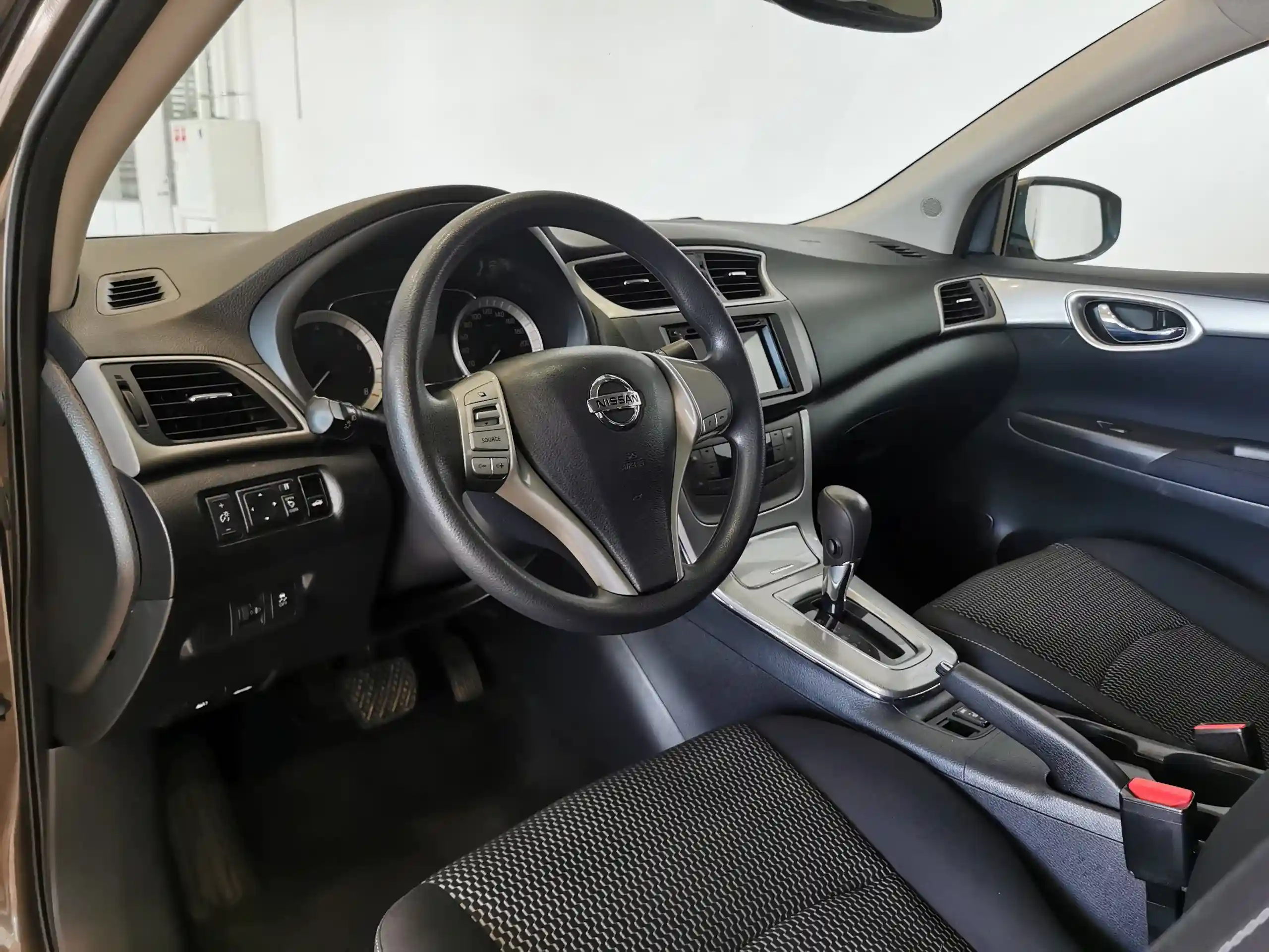 Nissan Sentra 2015