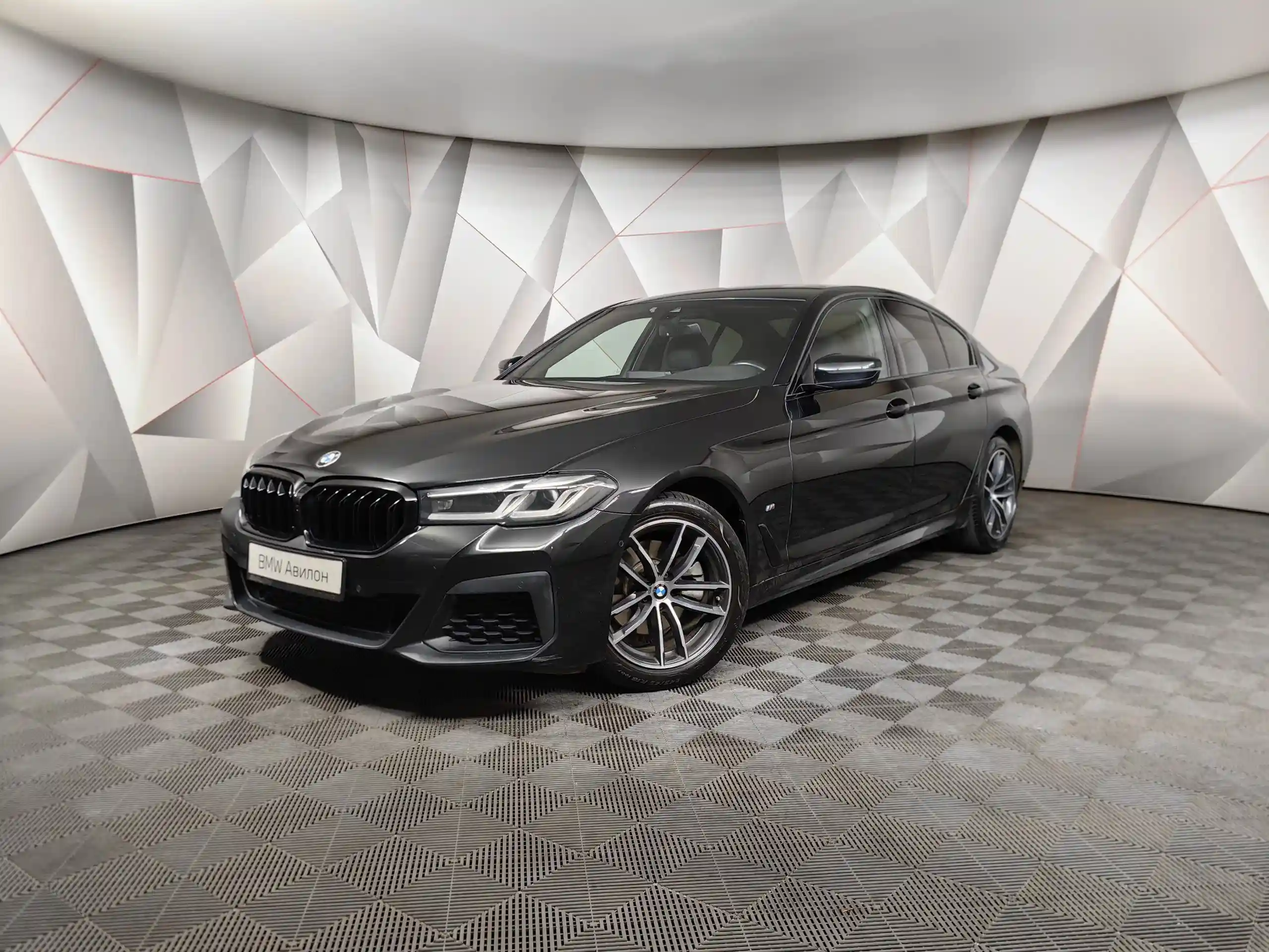 BMW 5 серия 2020