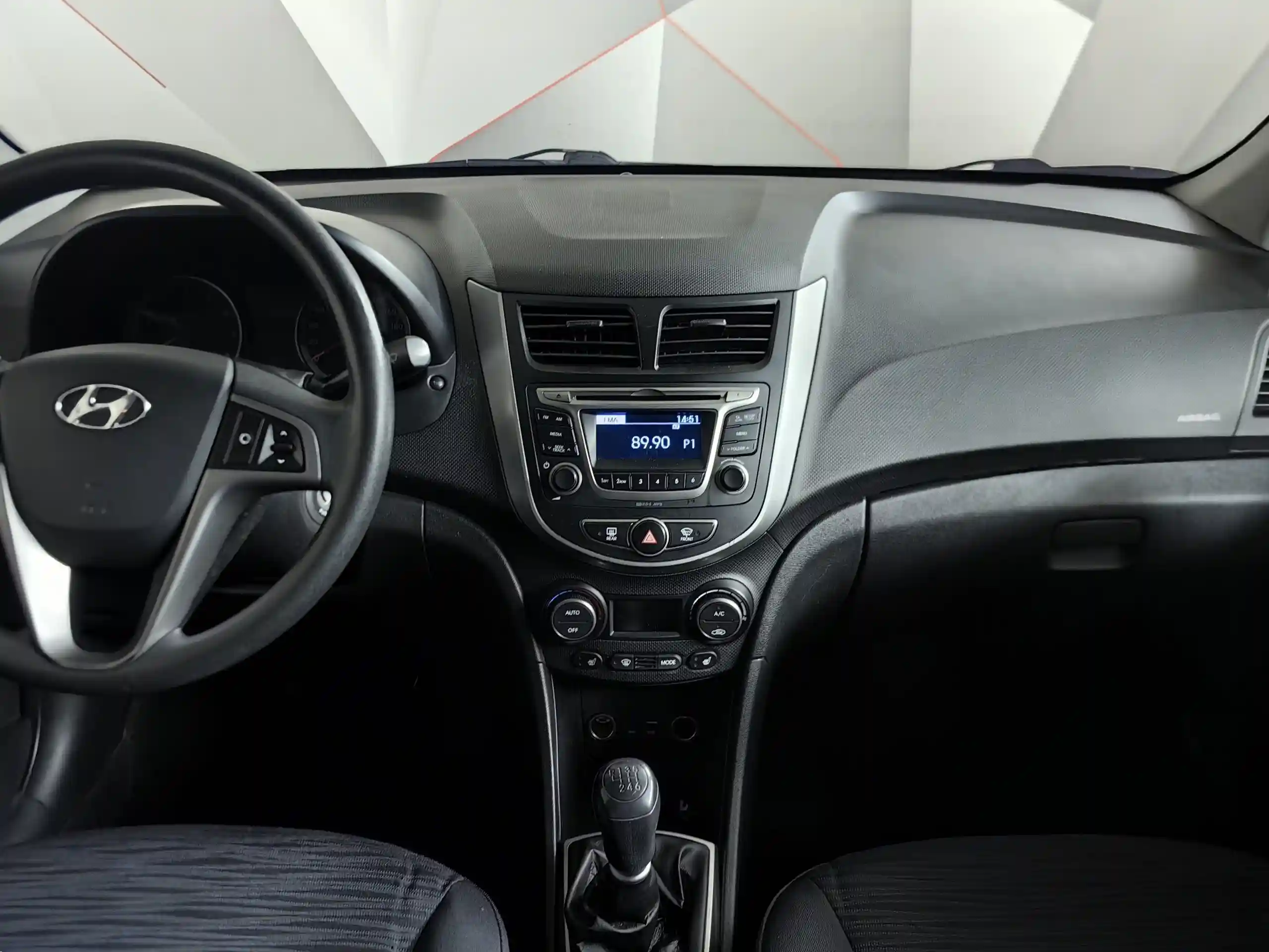 Hyundai Solaris 2016