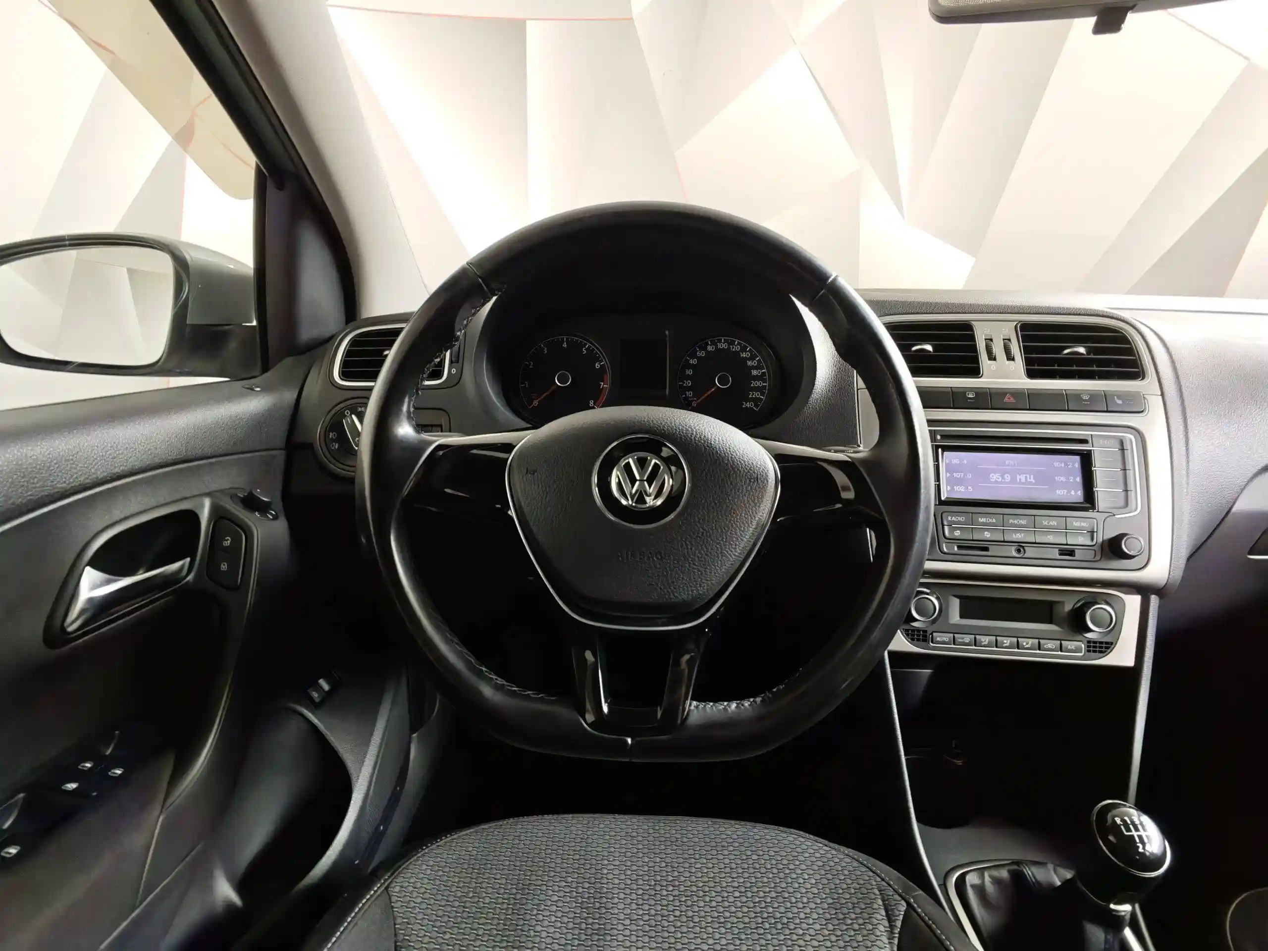 Volkswagen Polo 2015