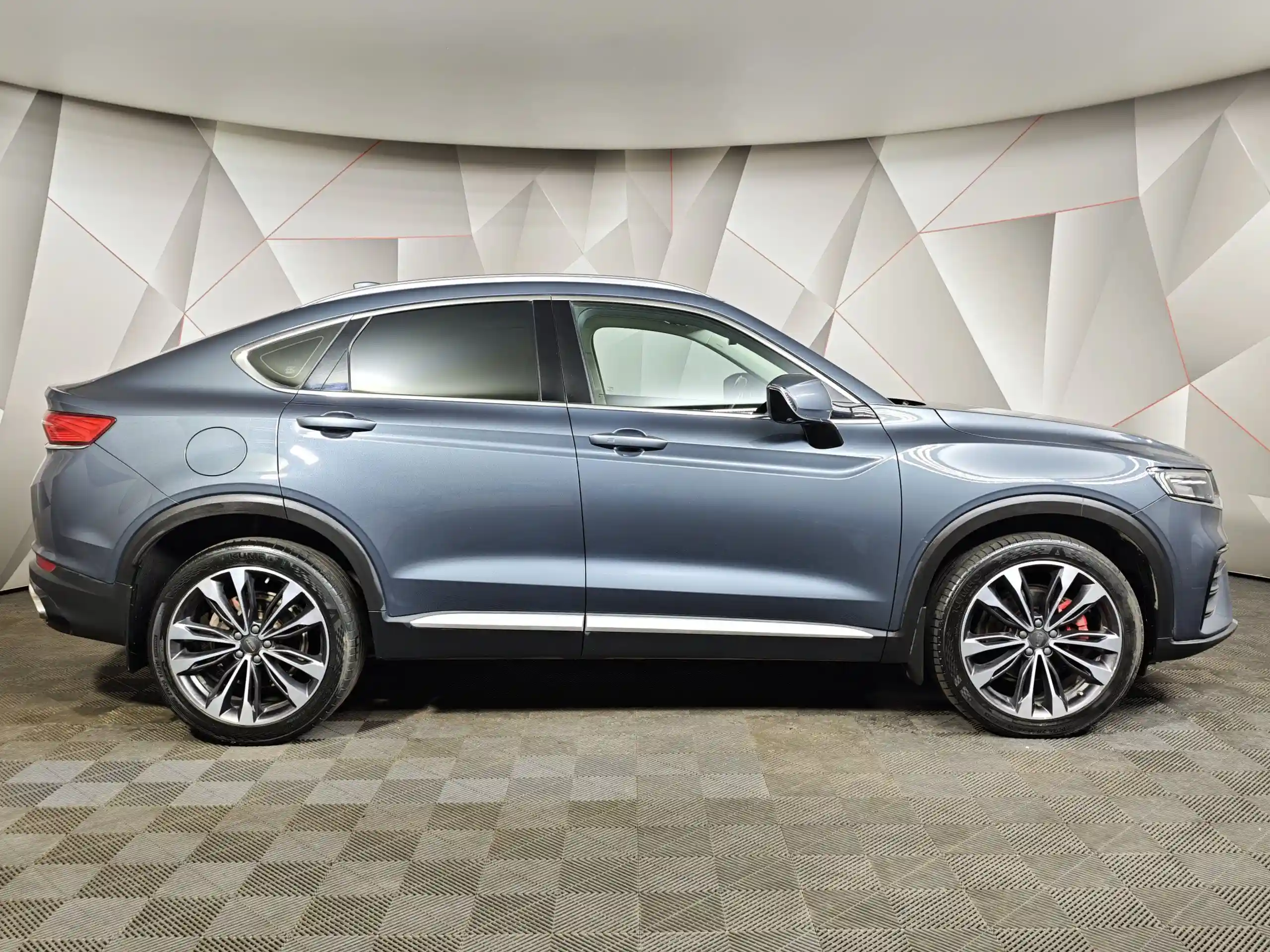 Geely Tugella 2021