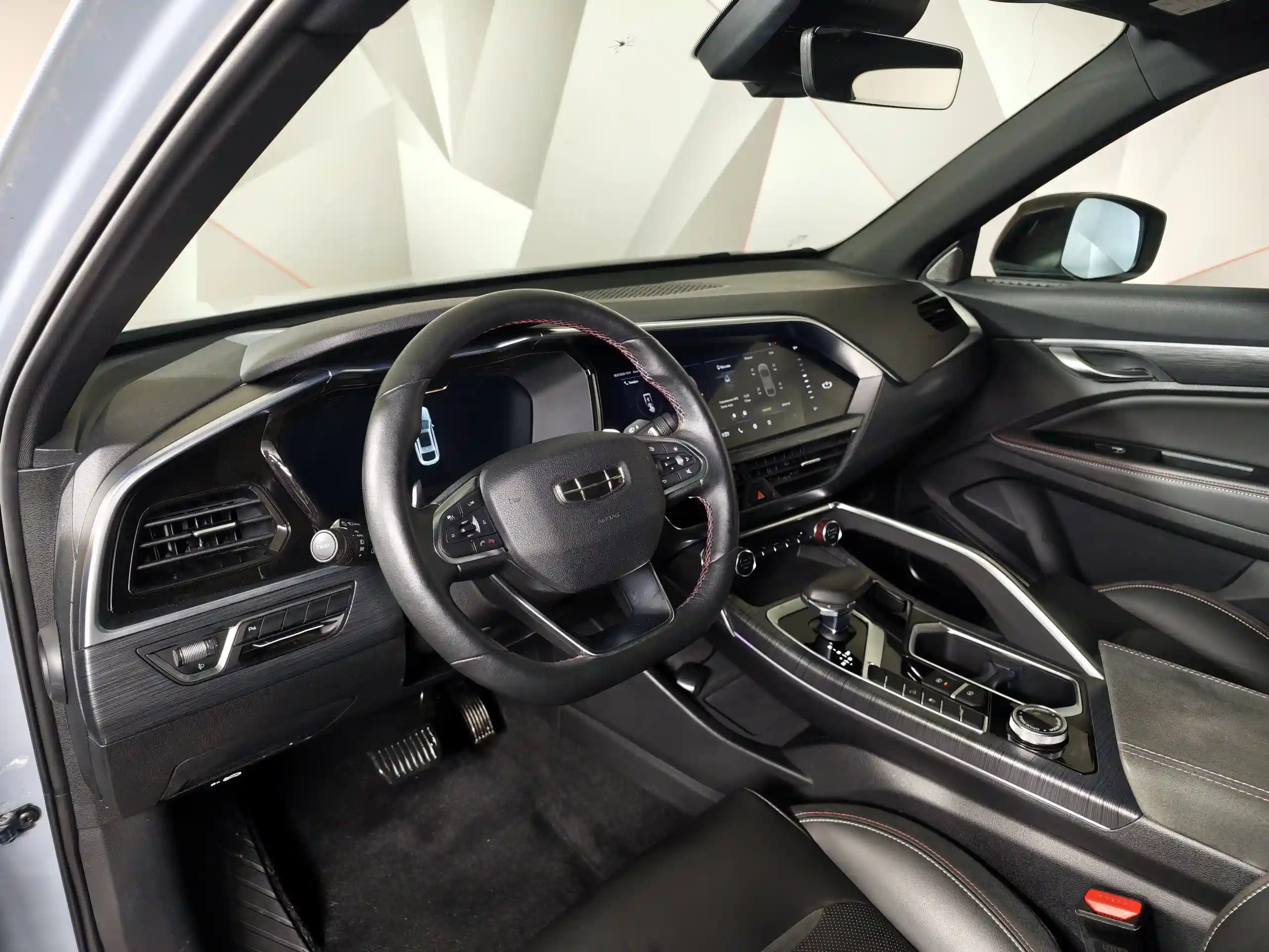 Geely Tugella 2022