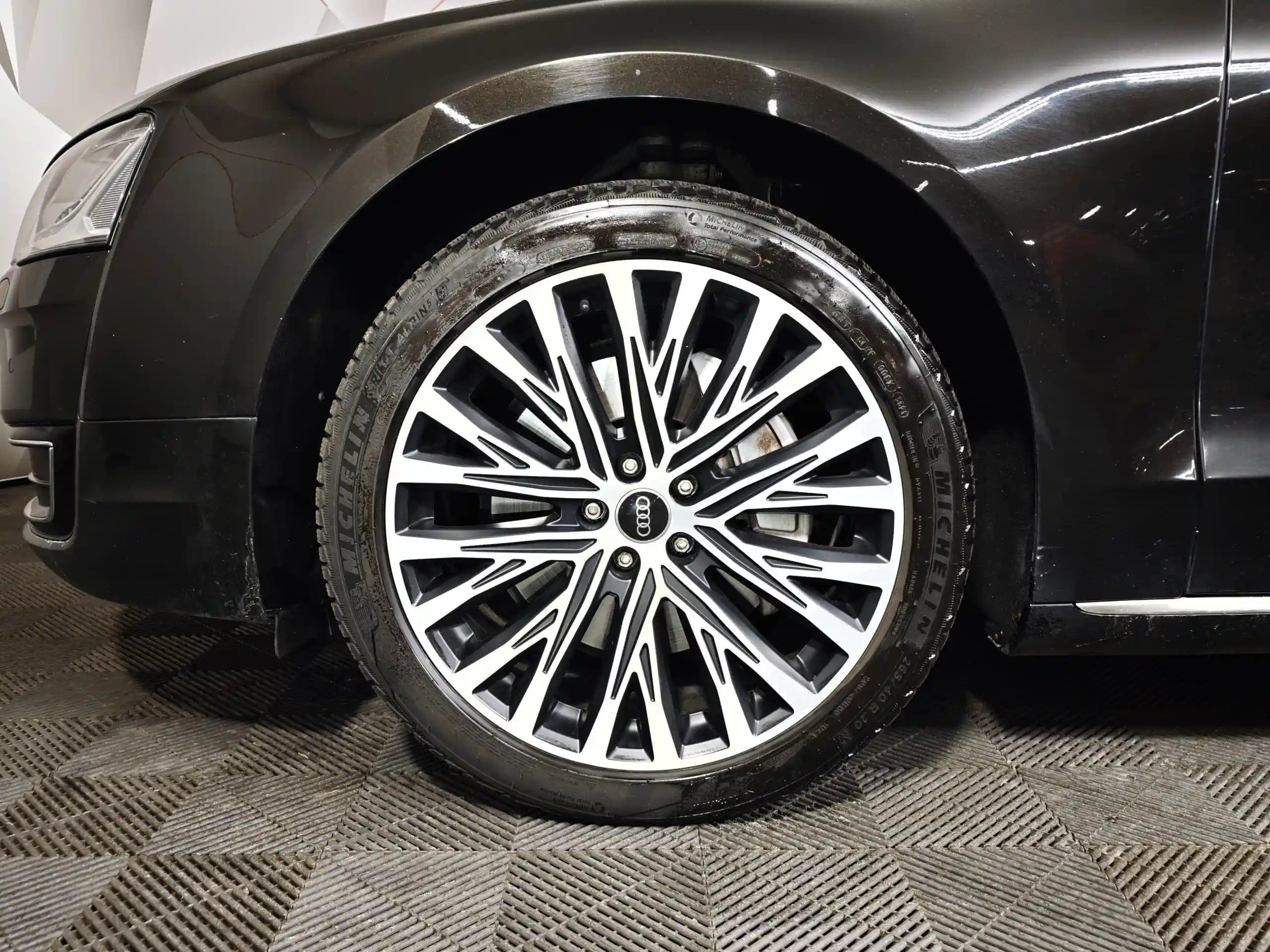 Audi A8 2015